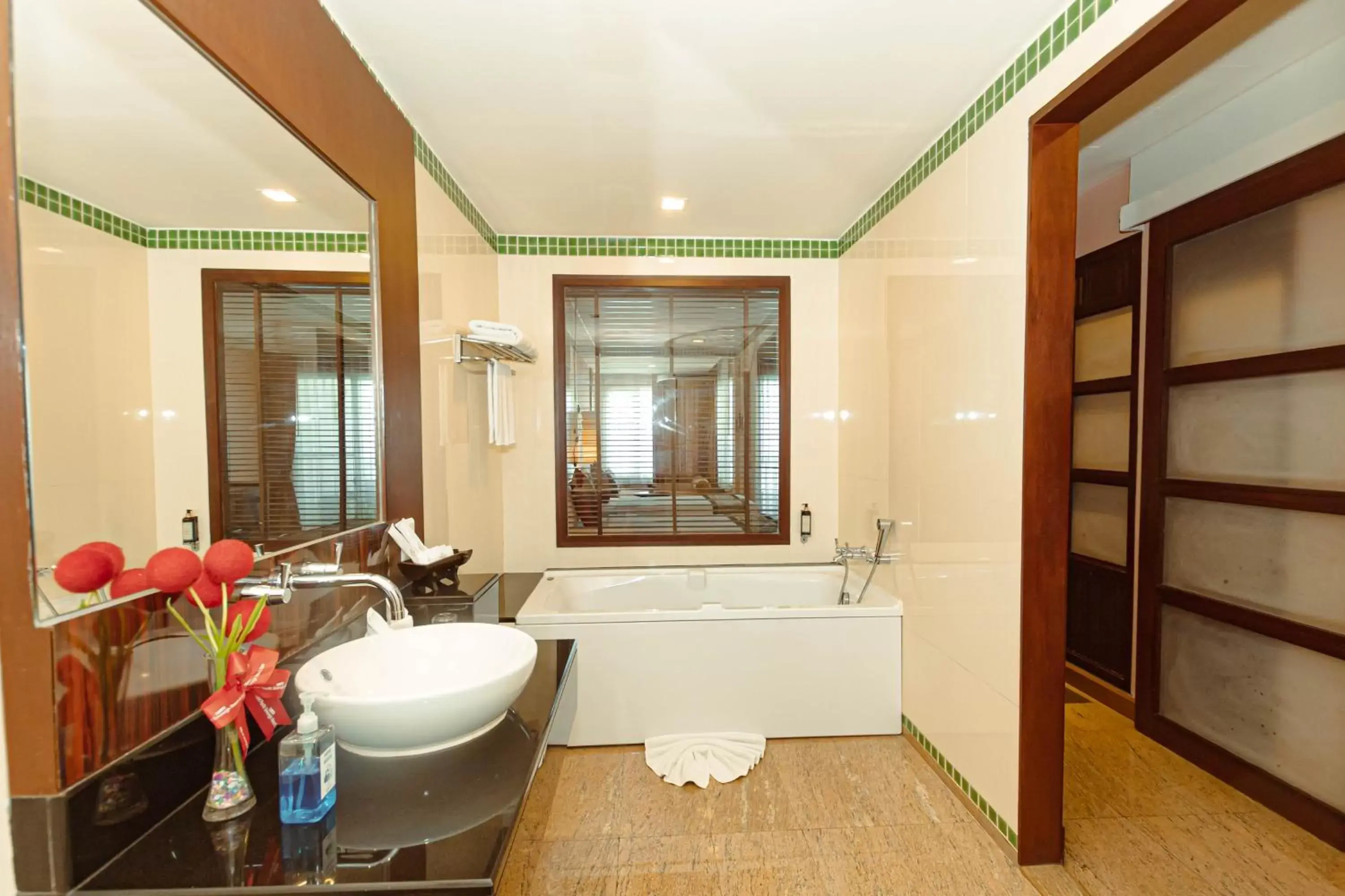 Bath, Bathroom in Grand Pacific Sovereign Resort & Spa