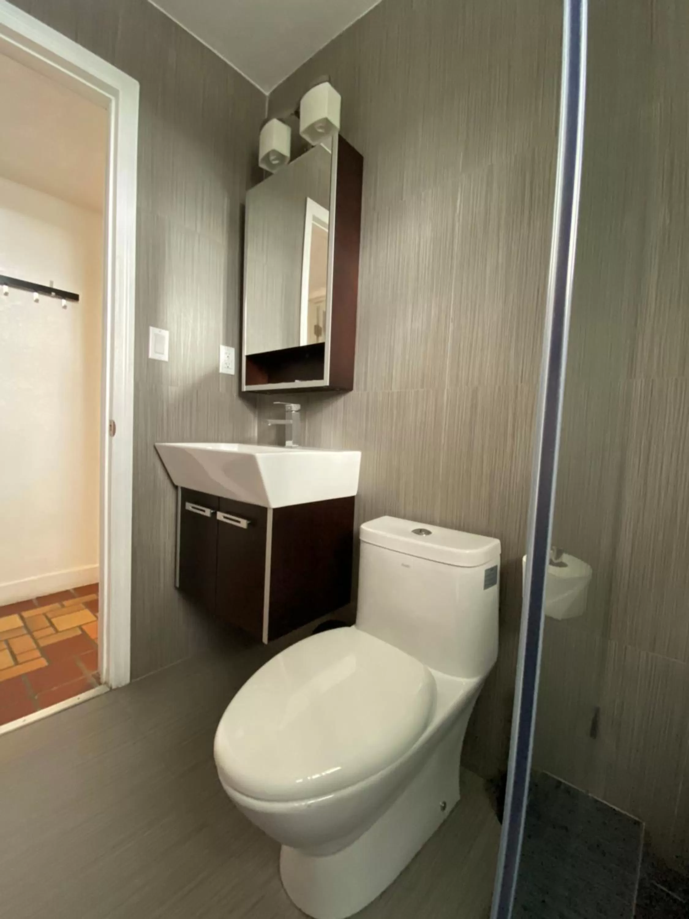 Shower in Harding Boutique Apartments