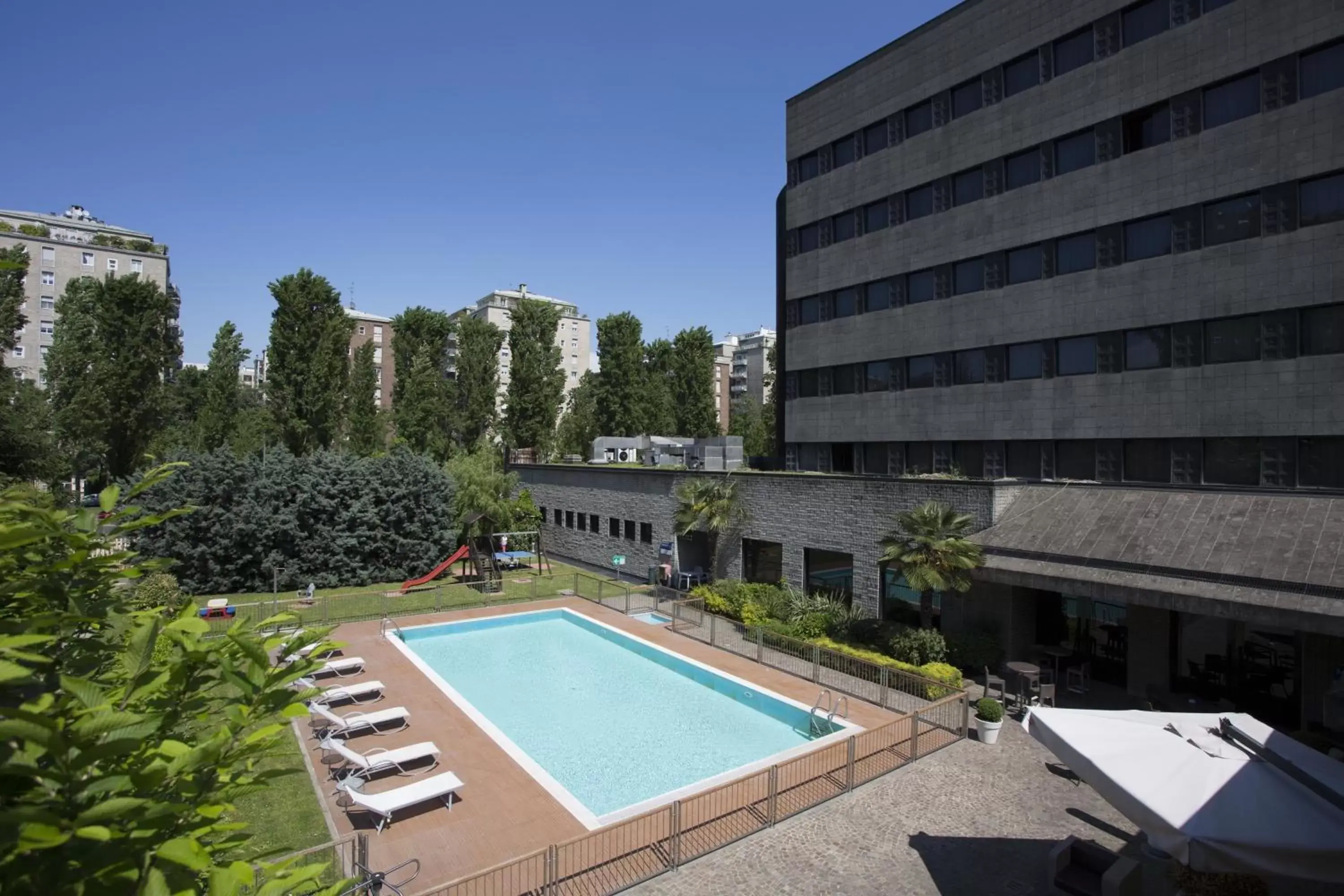 Bird's eye view, Swimming Pool in Novotel Milano Nord Ca' Granda