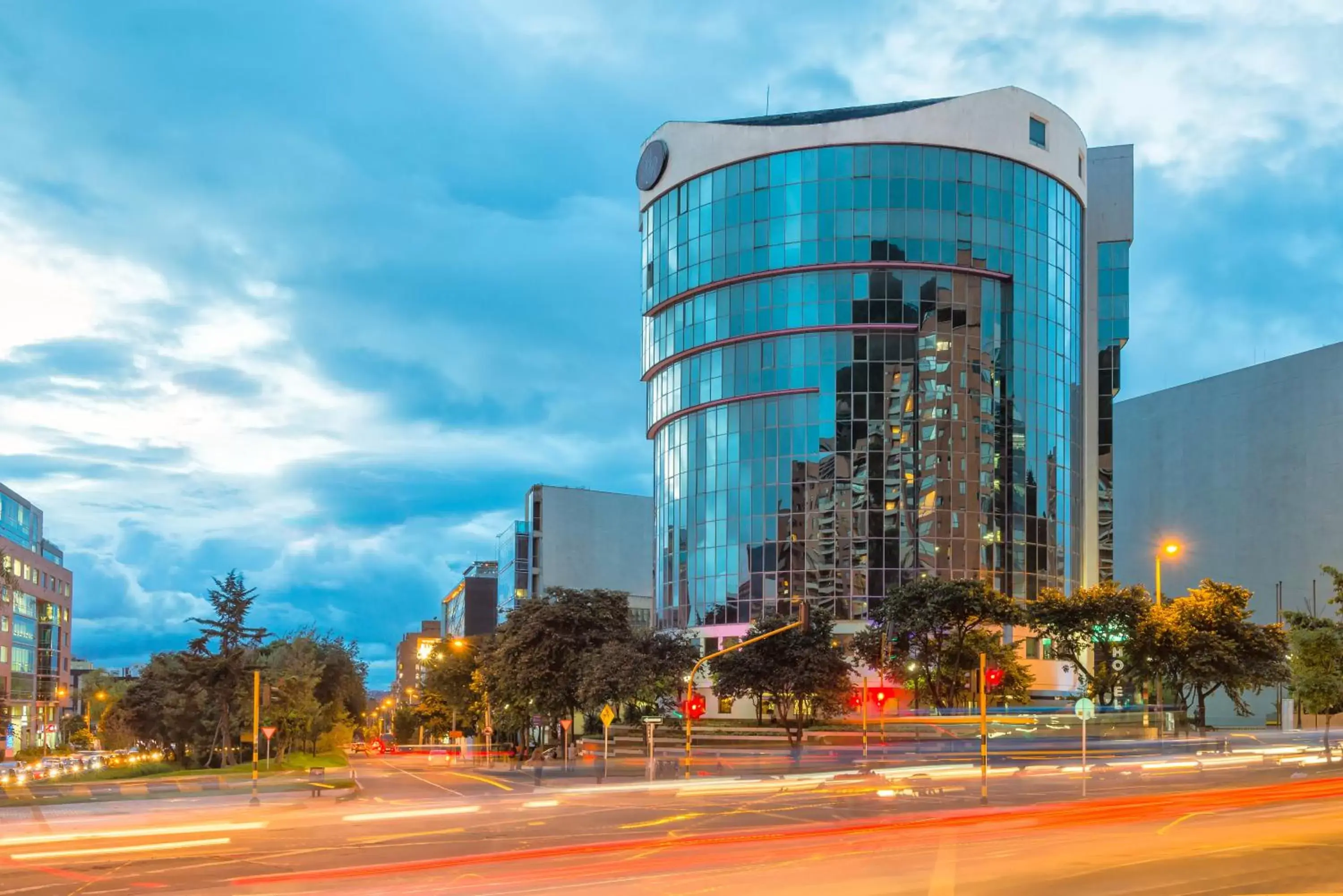 Property Building in Hotel Bogotá Regency Usaquén