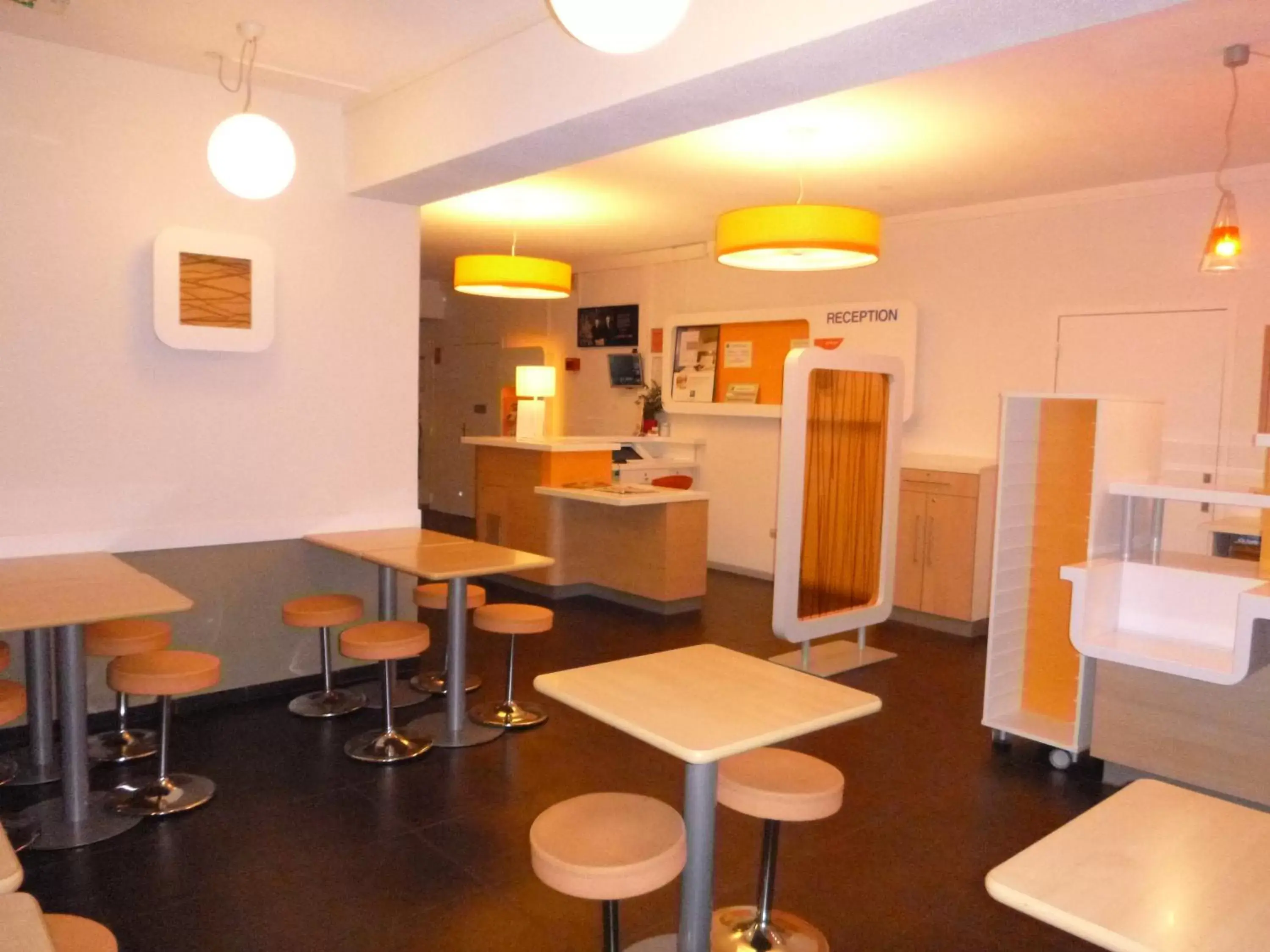 Restaurant/places to eat in ibis budget Narbonne Sud A9/A61
