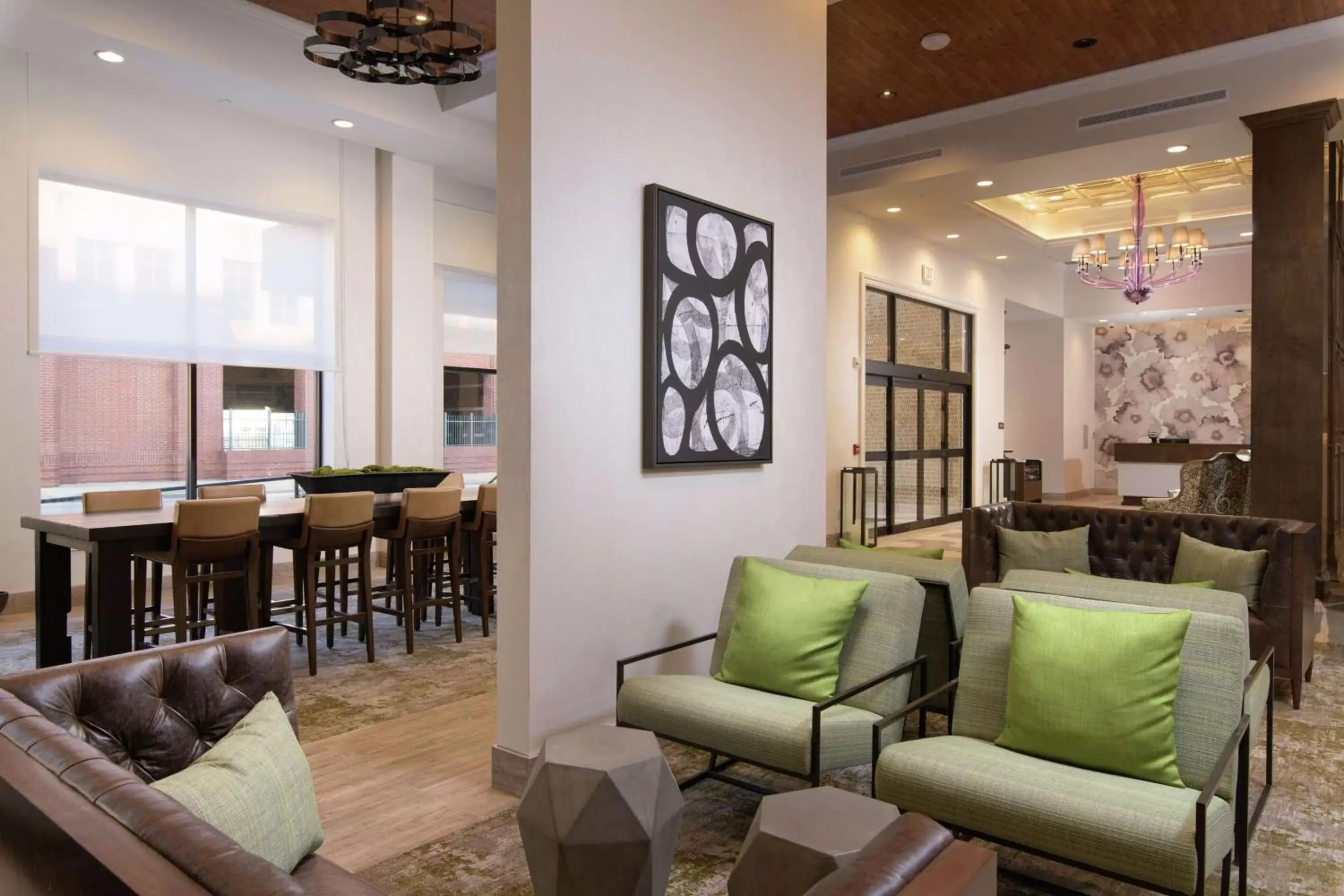 Lobby or reception, Lounge/Bar in Hilton Garden Inn Memphis Downtown Beale Street