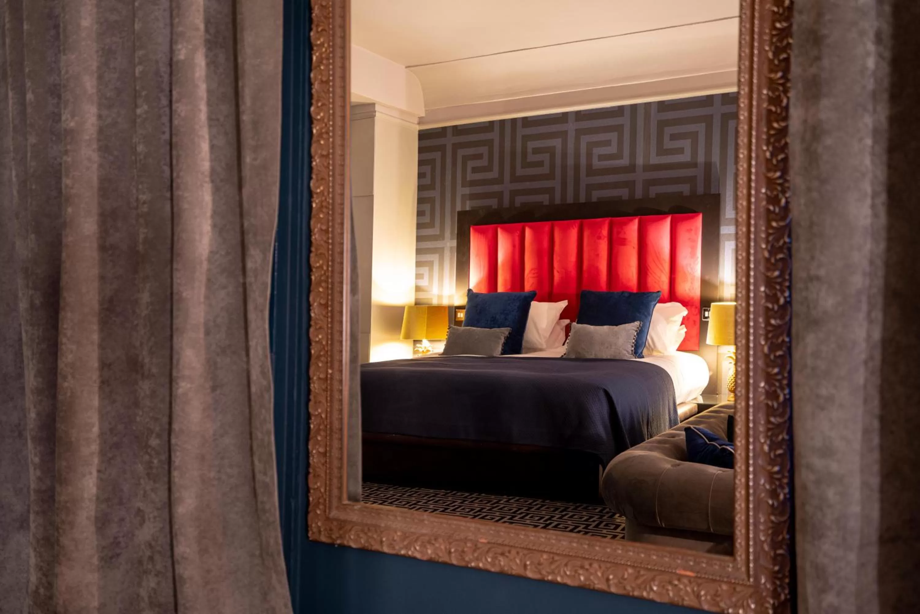 Bed in 62 Castle Street Hotel