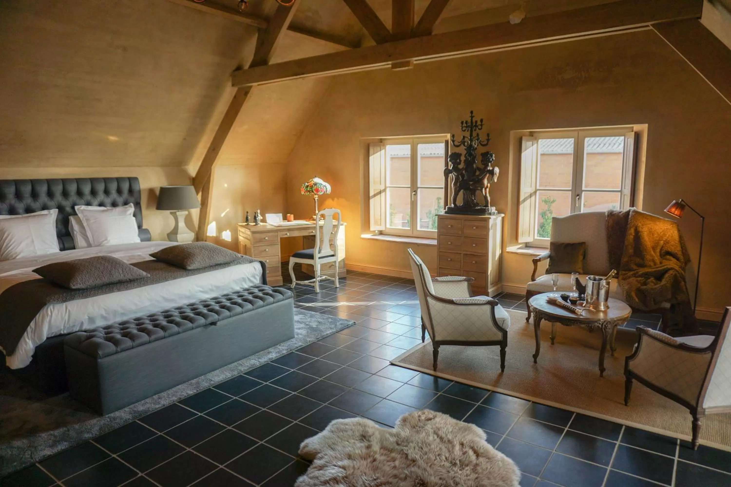 Photo of the whole room, Bed in Boutique Hotel De Brakelhoen