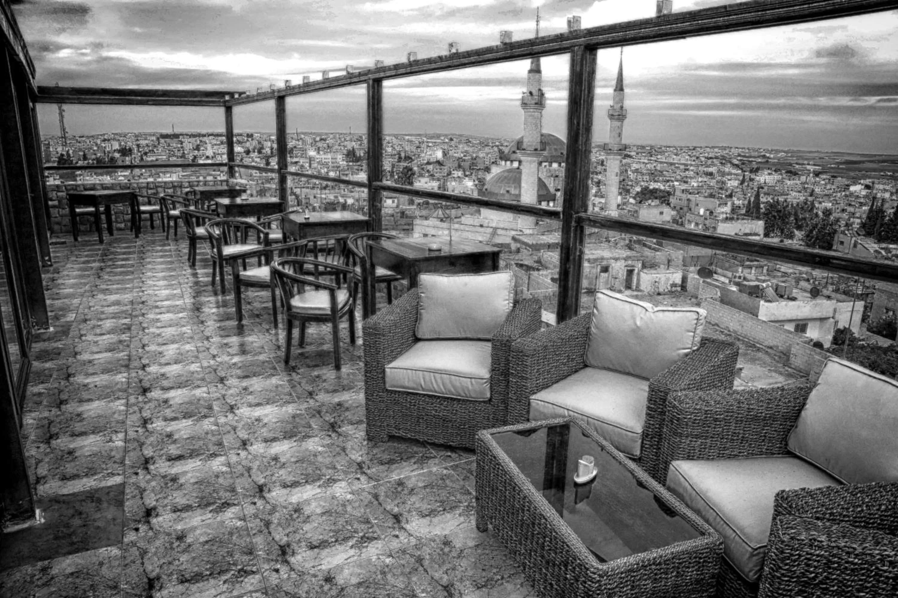 Restaurant/places to eat in Saint John Hotel