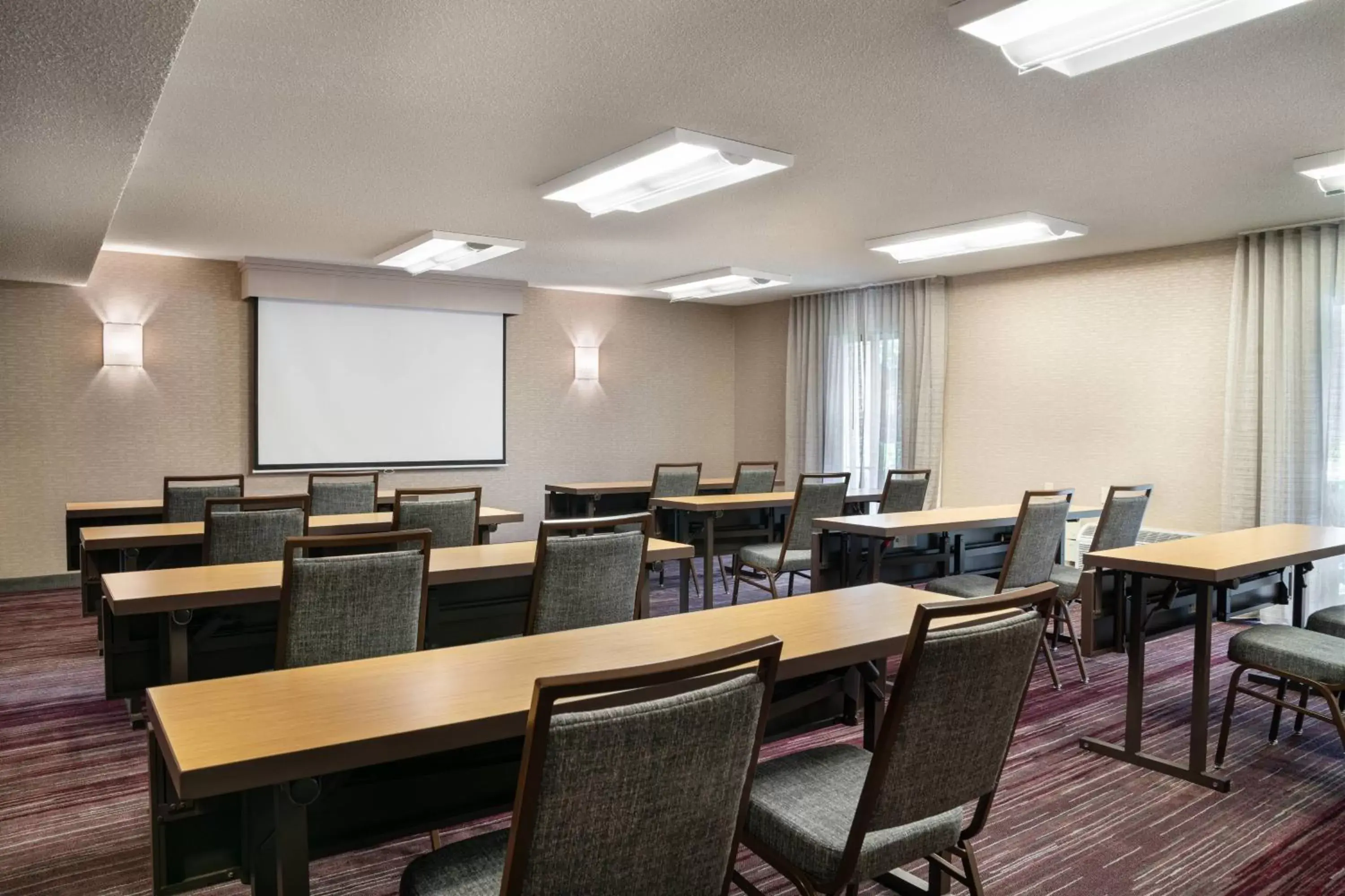 Meeting/conference room in Courtyard by Marriott Pleasanton