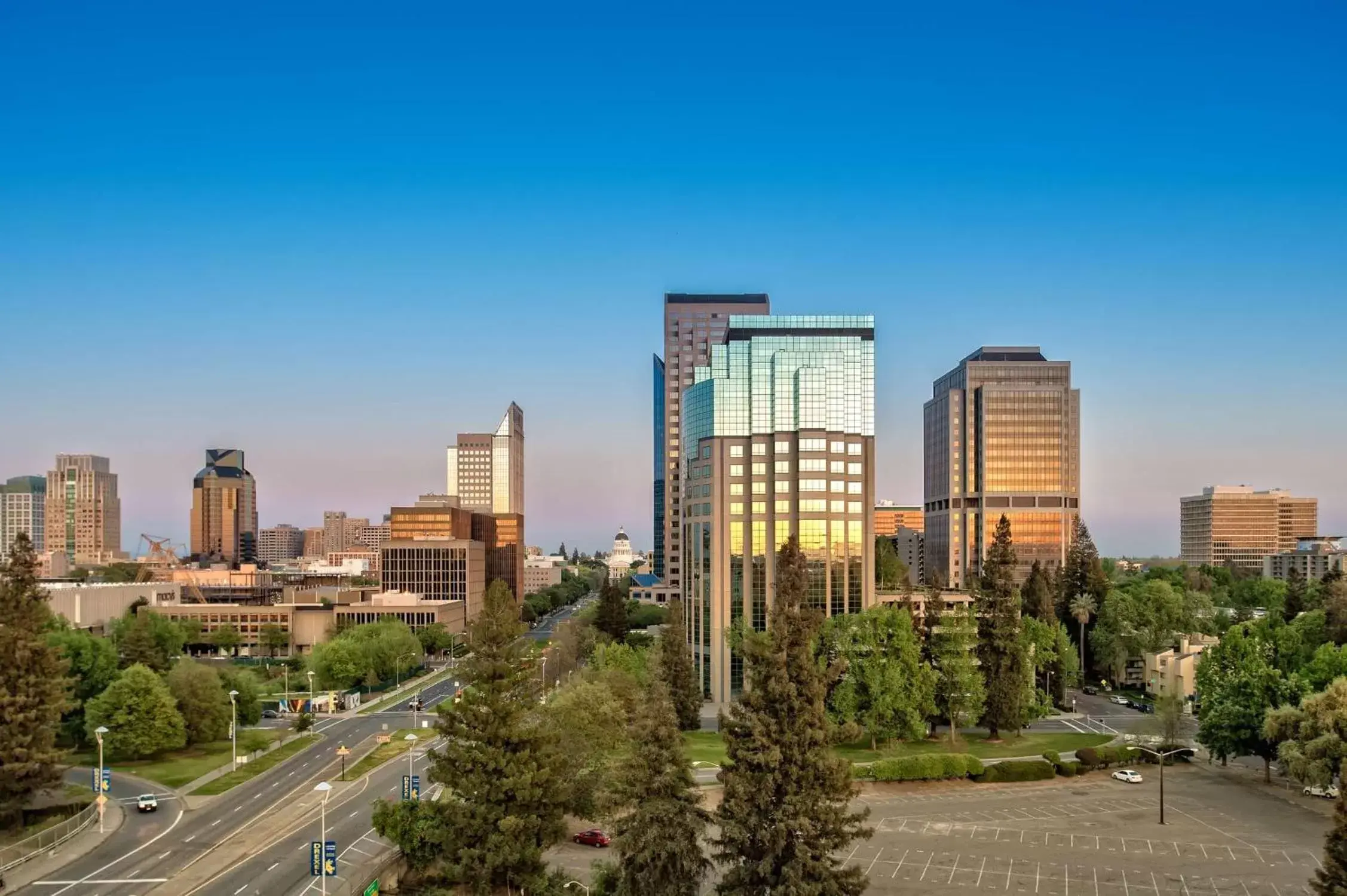 Property building in Embassy Suites by Hilton Sacramento Riverfront Promenade