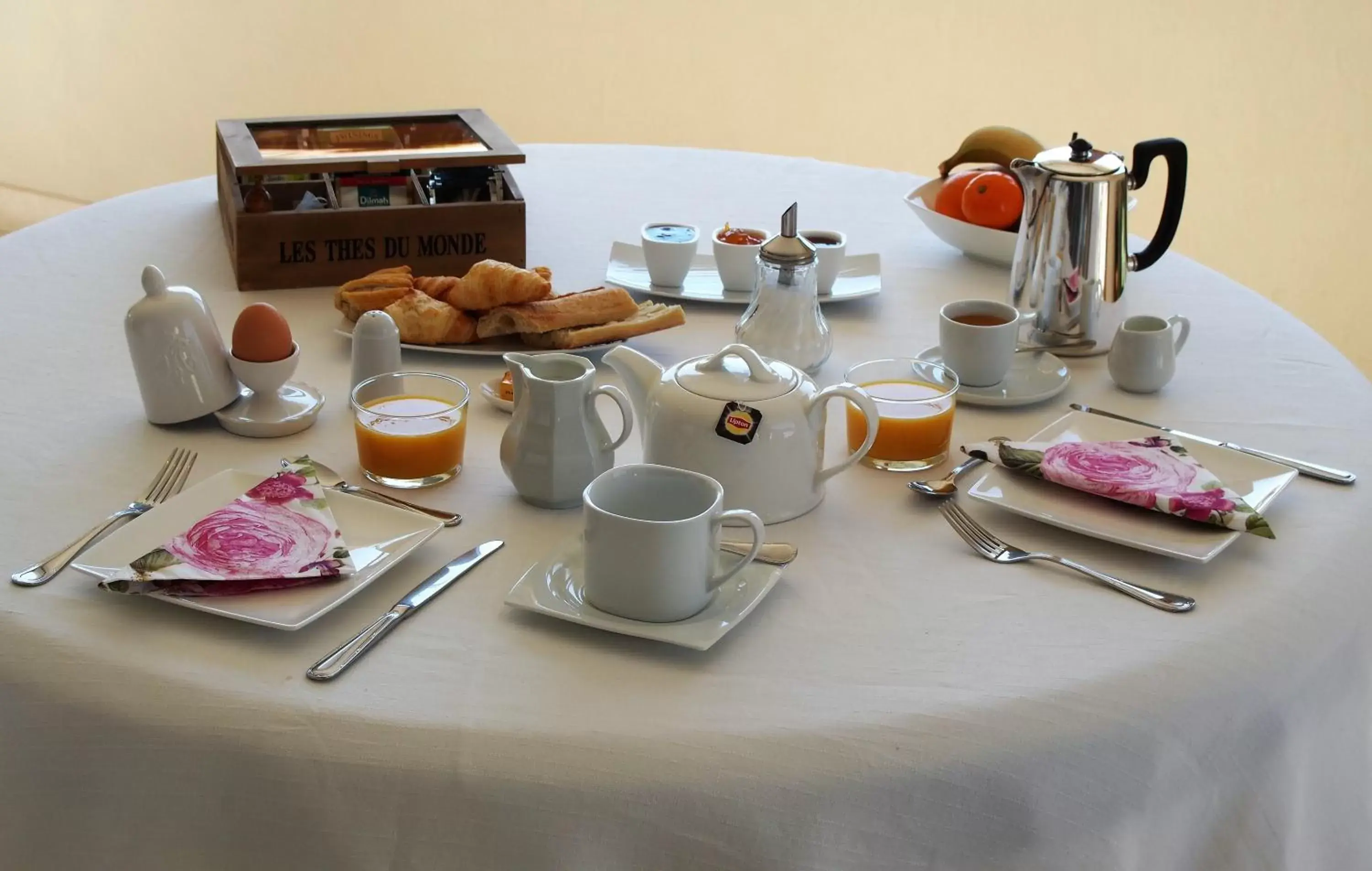 City view, Breakfast in Les Lumières de Genève