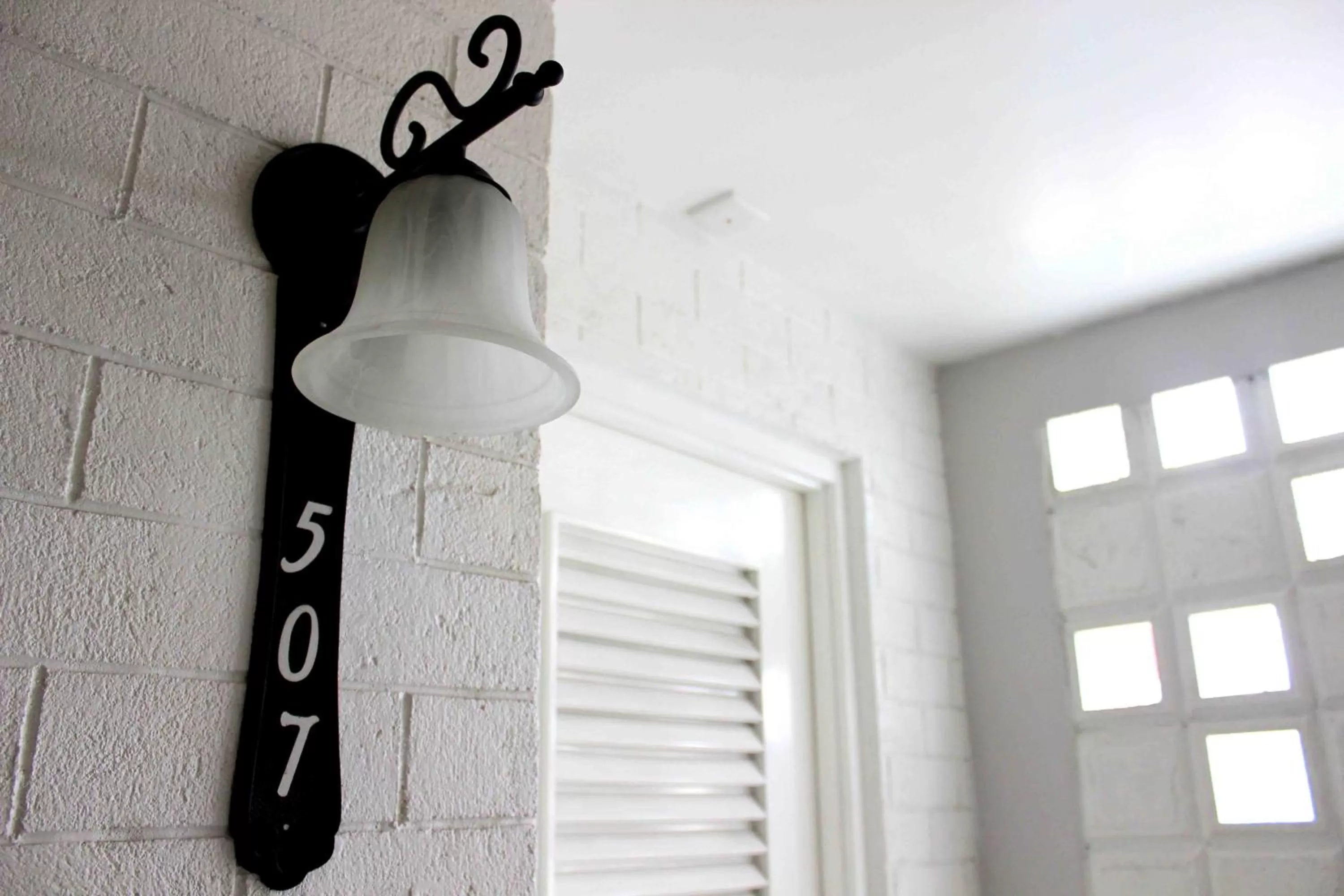 Logo/Certificate/Sign in MaxOne Signature Glodok Jakarta