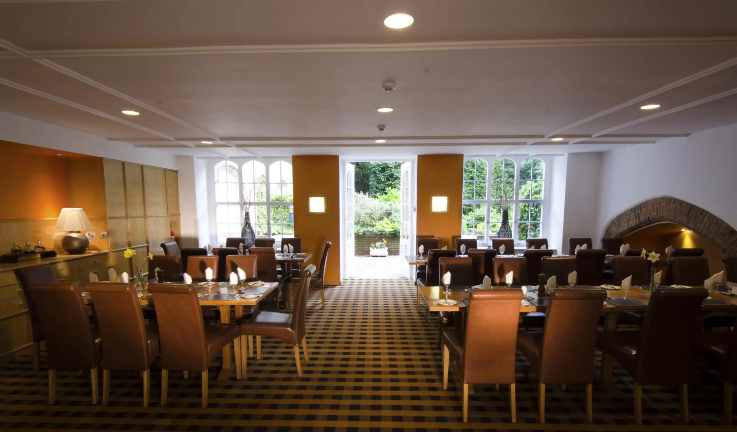 Restaurant/Places to Eat in The Coach House at Missenden Abbey