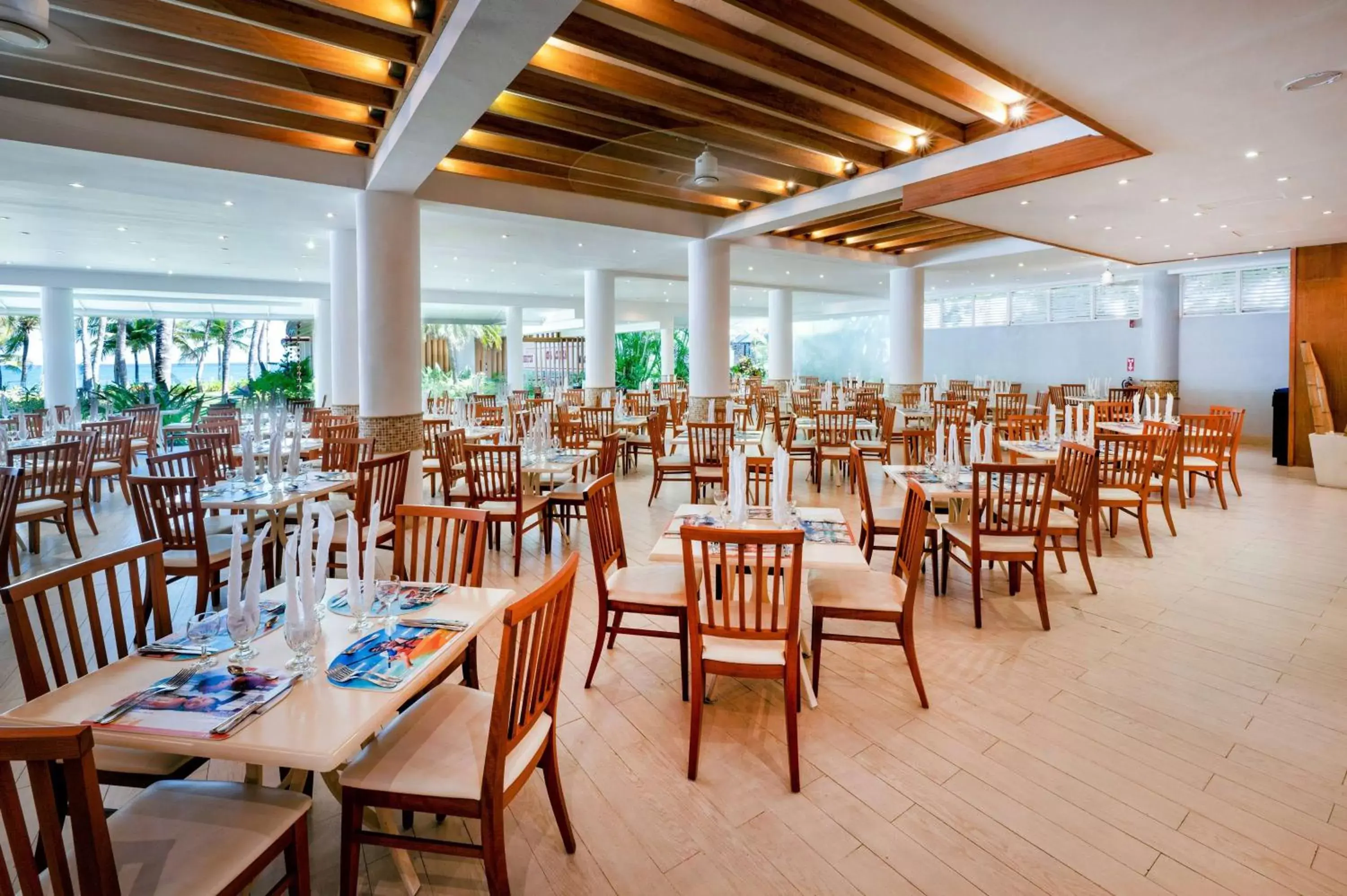 Restaurant/Places to Eat in Viva Tangerine by Wyndham, A Trademark All Inclusive