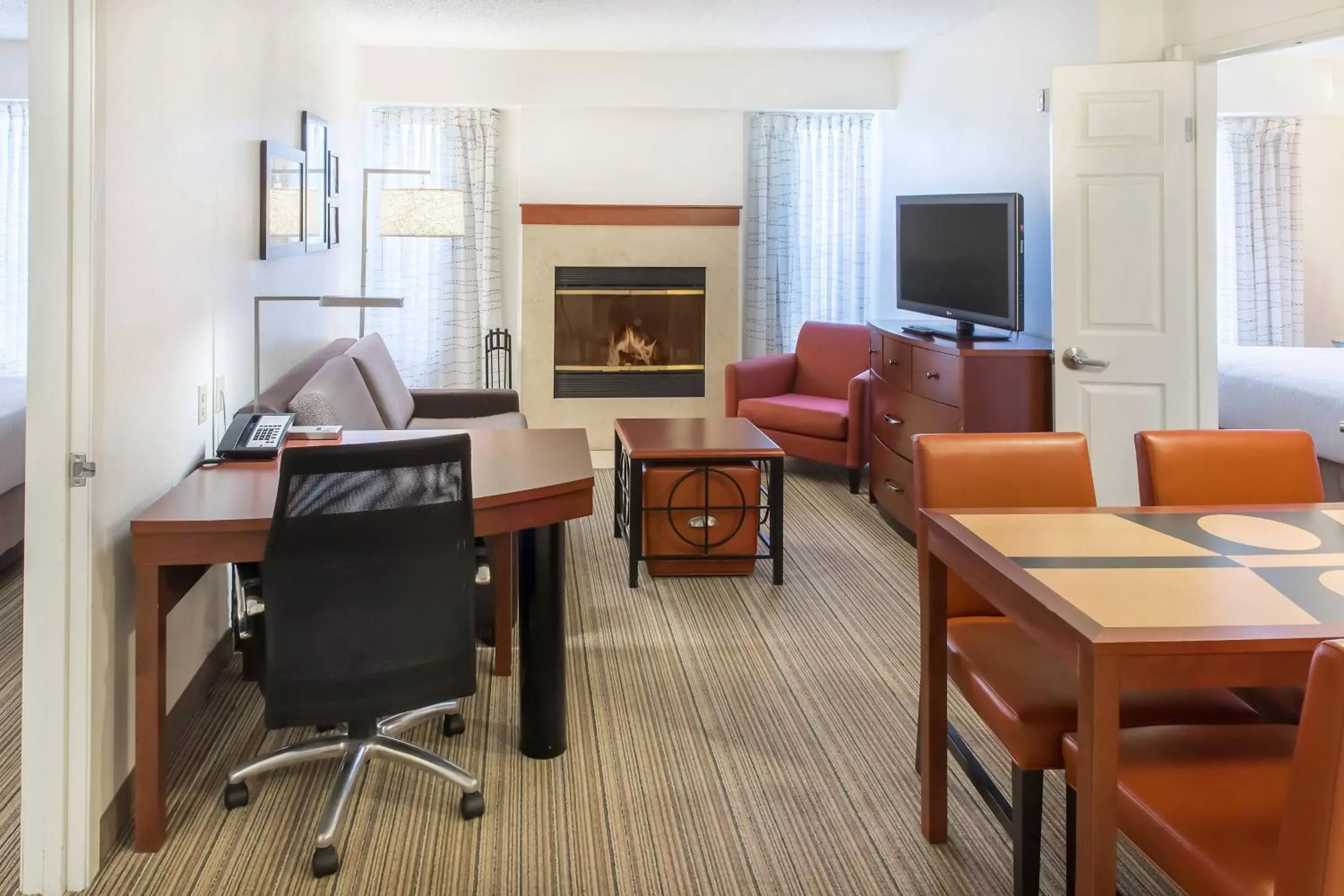 Living room, Dining Area in Residence Inn Sioux Falls