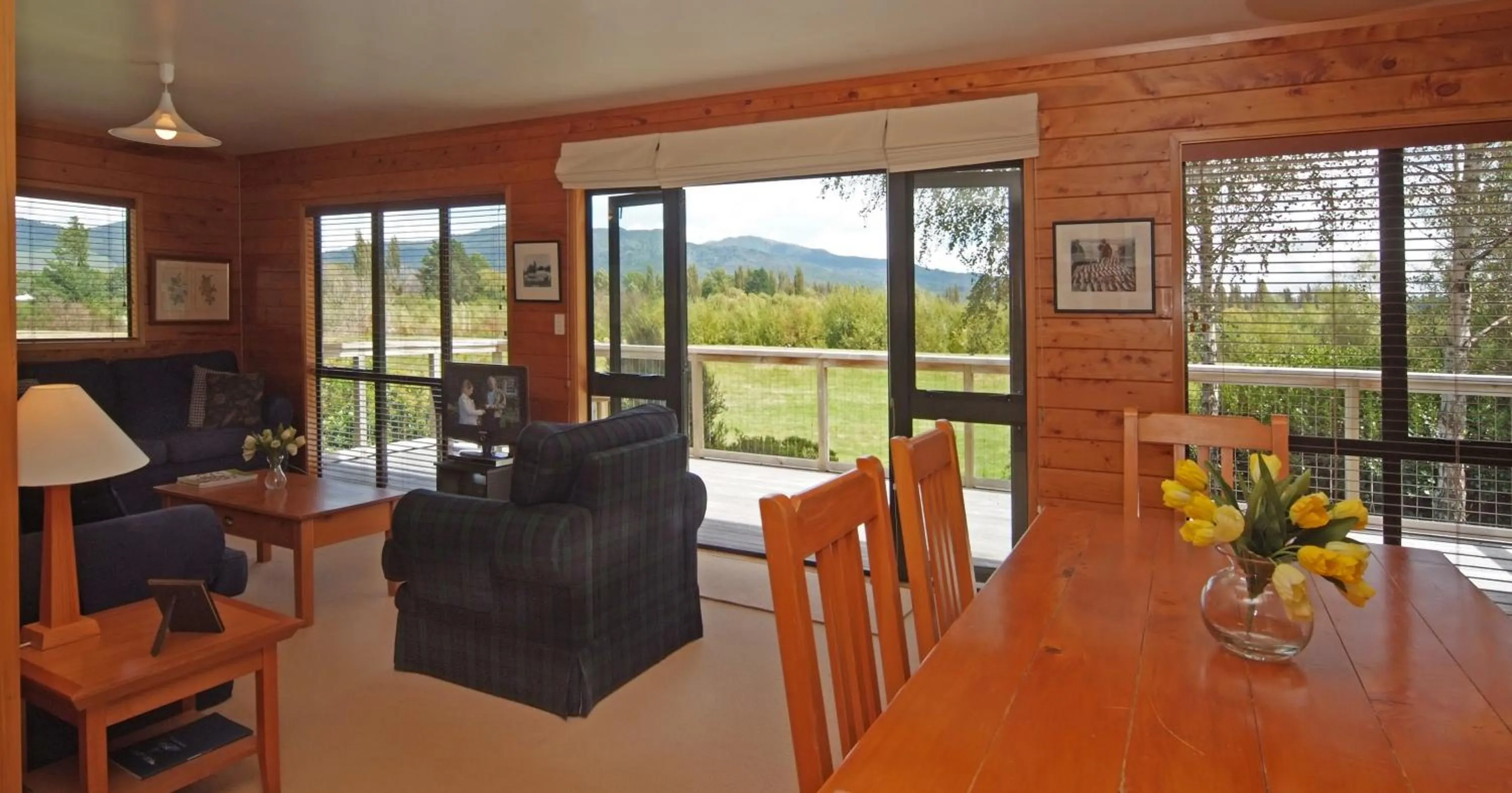 Living room in Tongariro Lodge