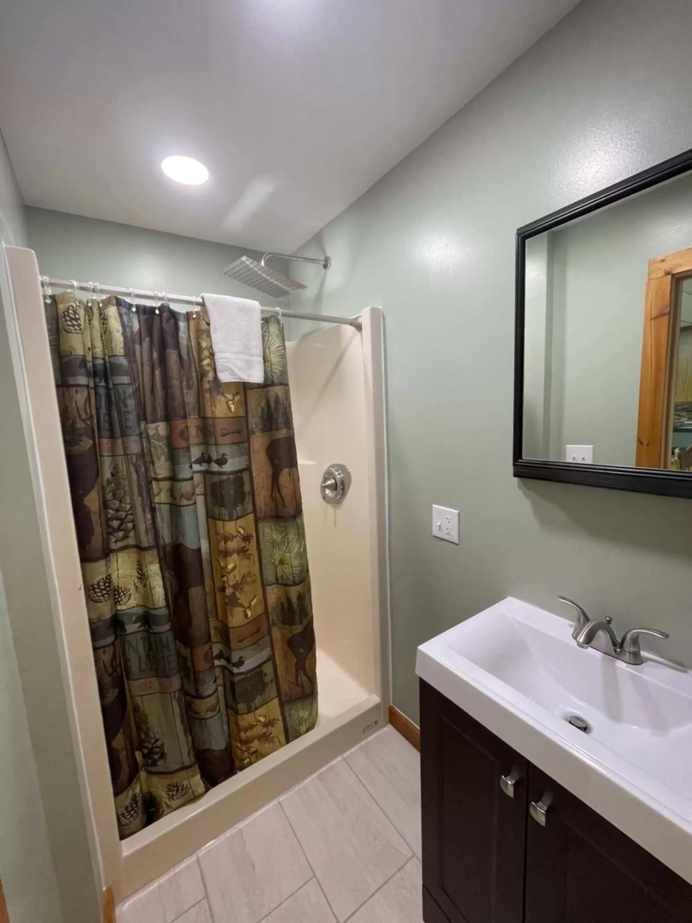 Bathroom in Hill View Motel and Cottages