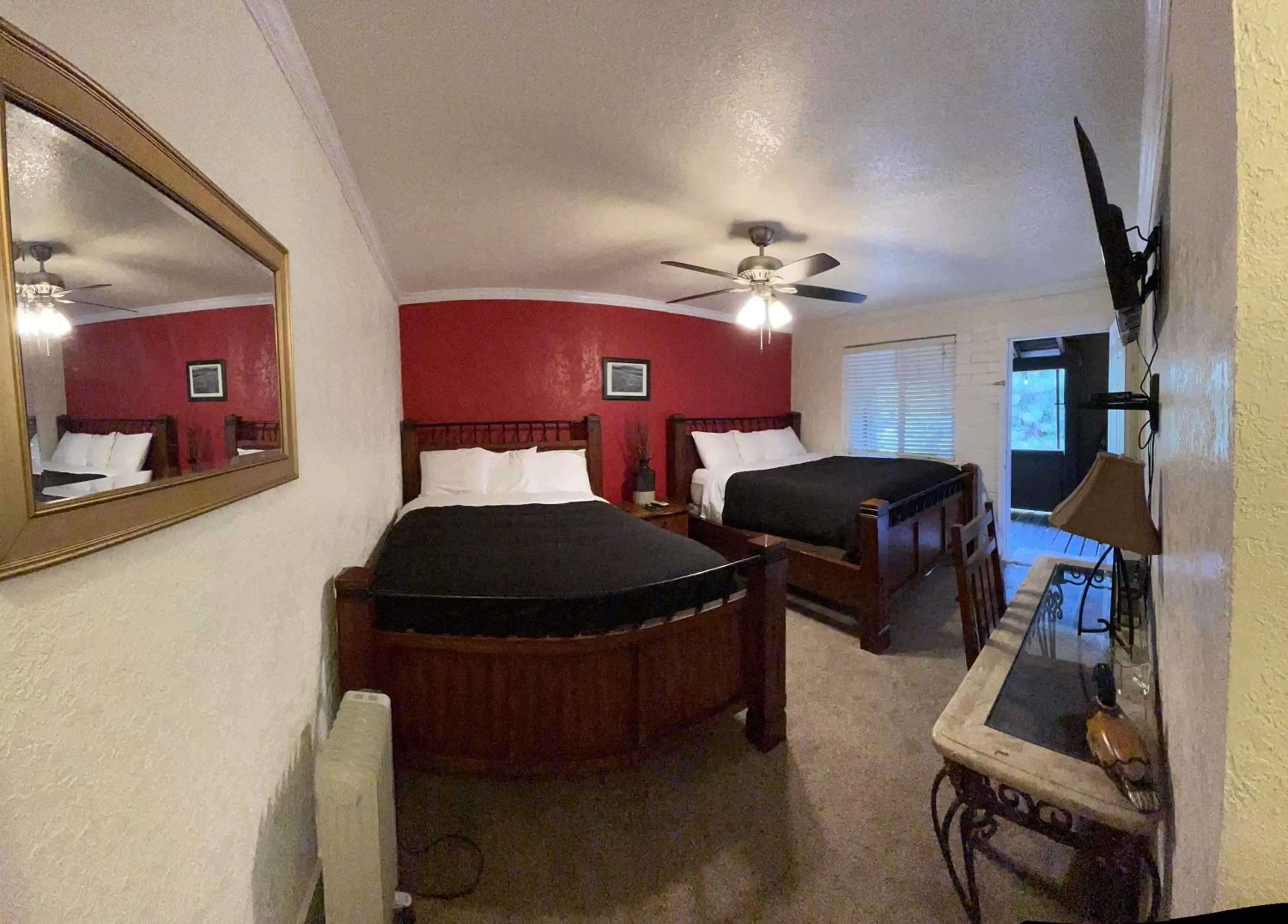 Bed in Sierra Woods Lodge