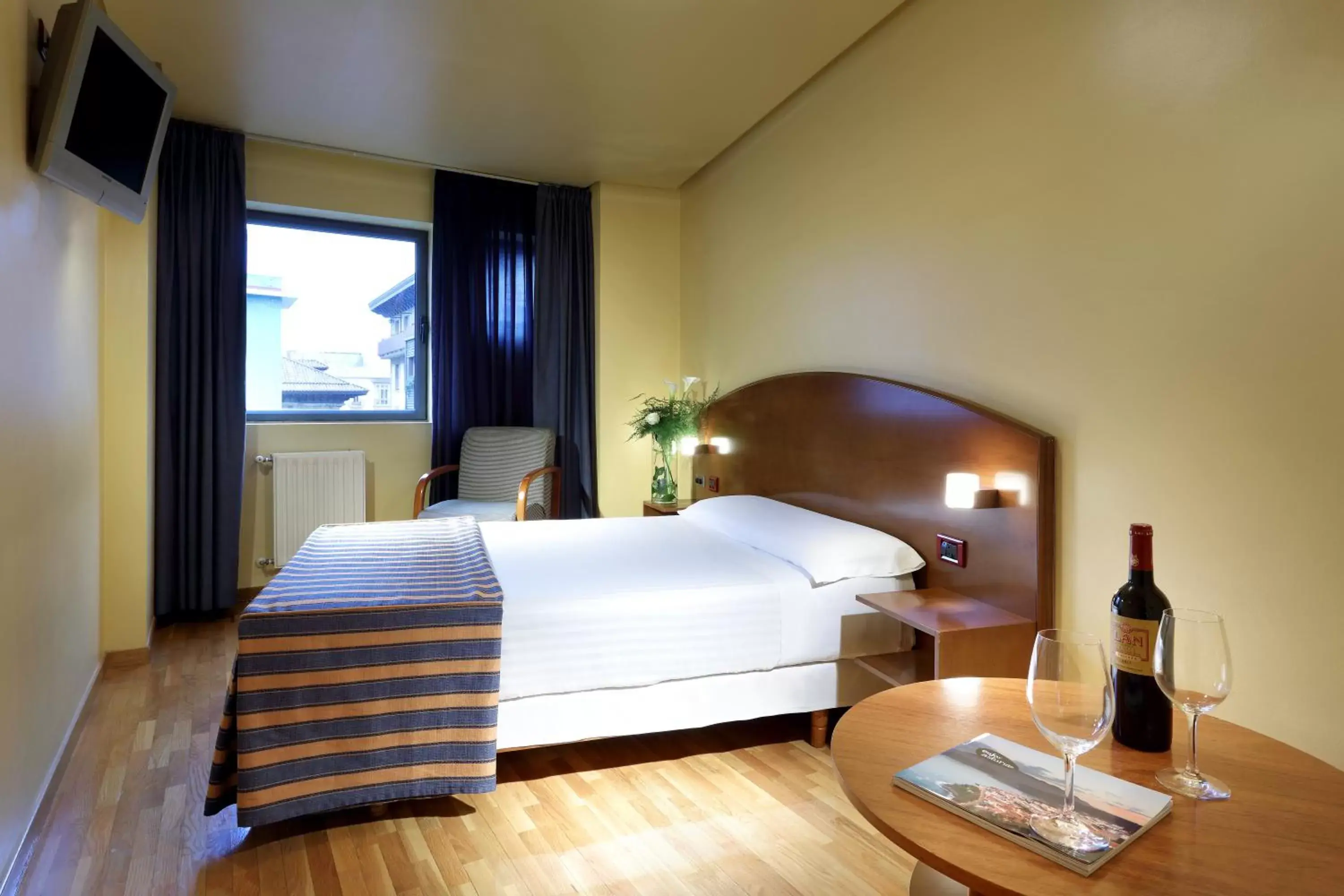 Bed in Exe Hotel El Magistral Bed in Exe Hotel El Magistral