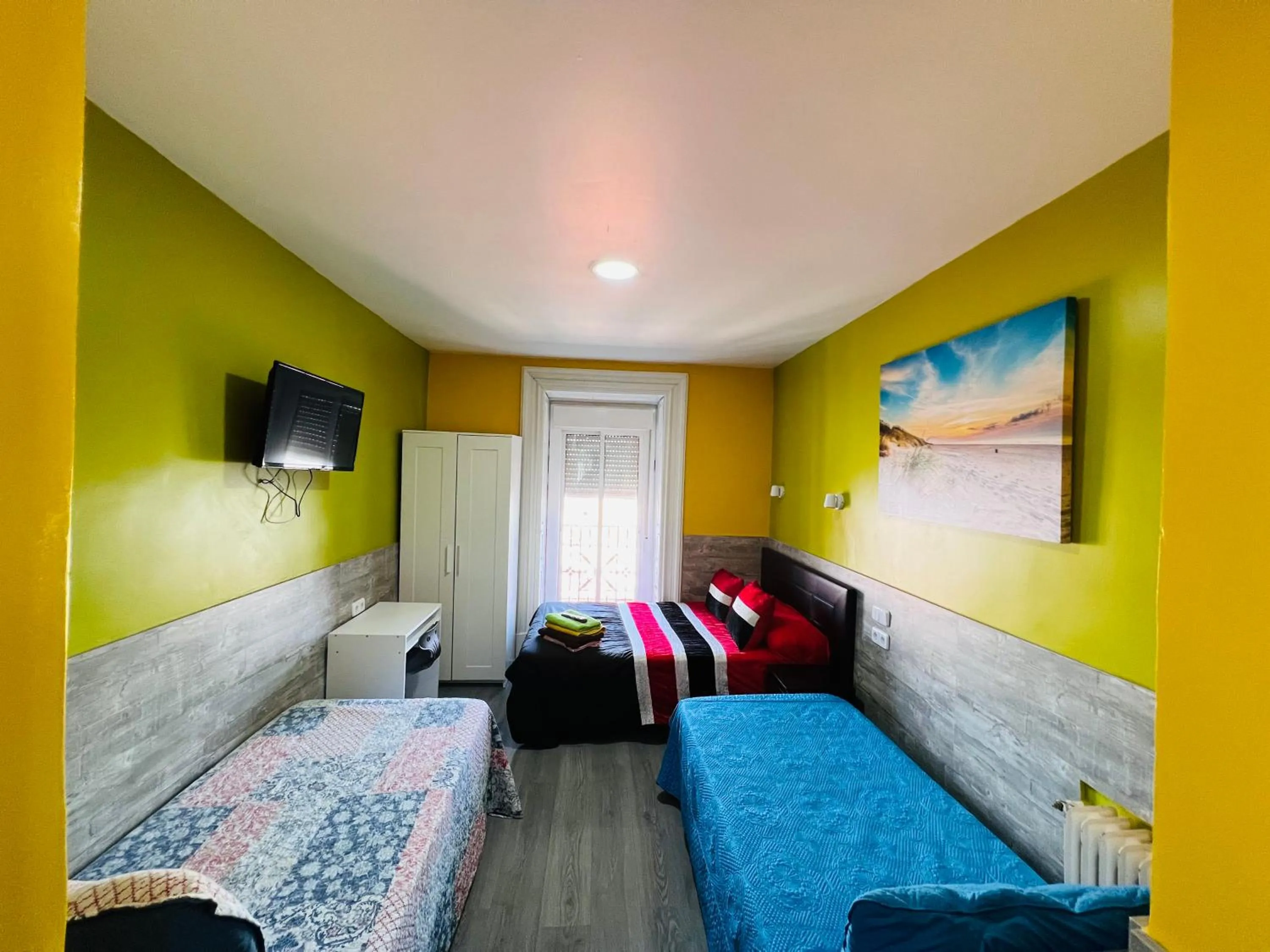 Bed in Hostal Numancia