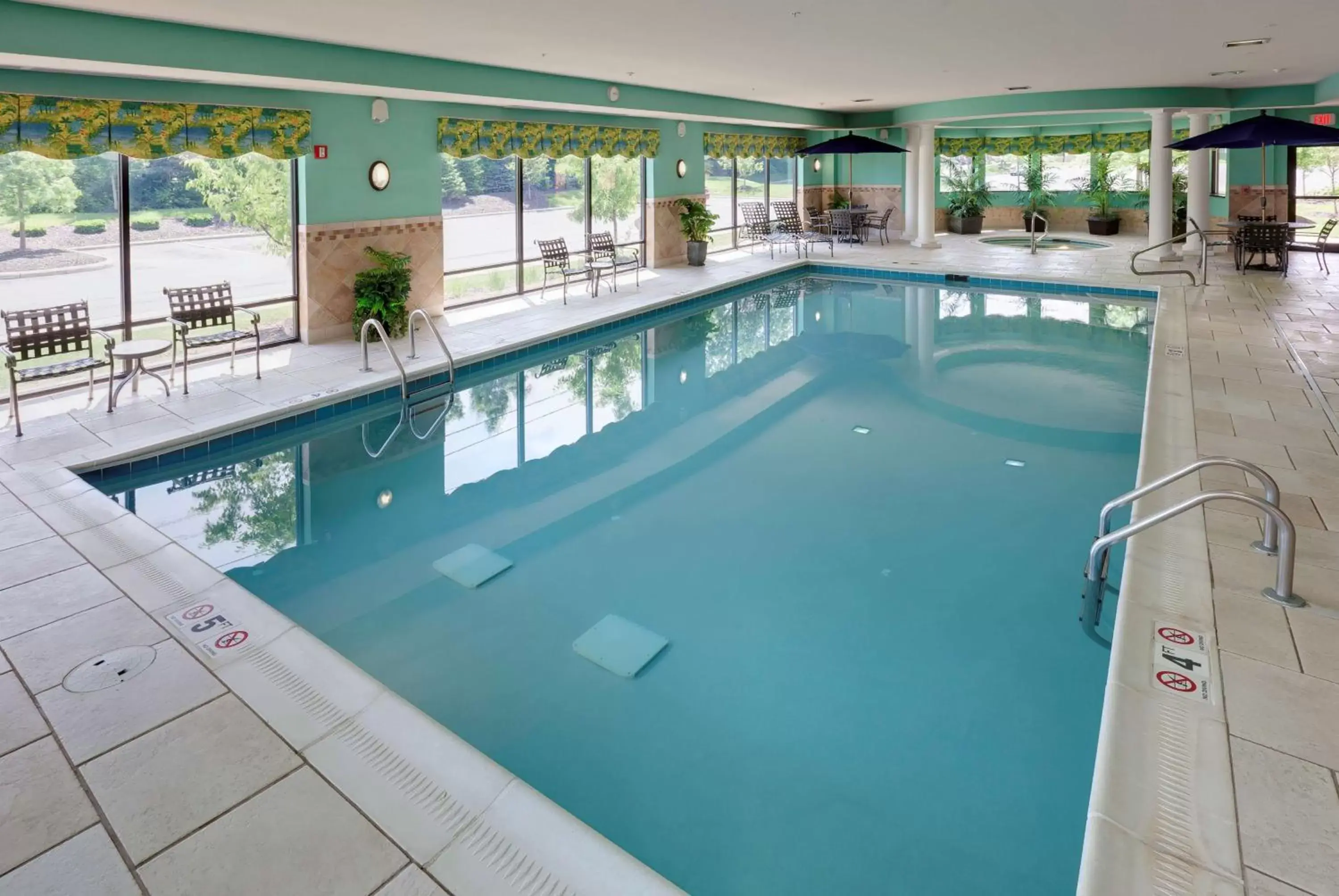 Pool view, Swimming Pool in Hampton Inn & Suites Columbus Polaris