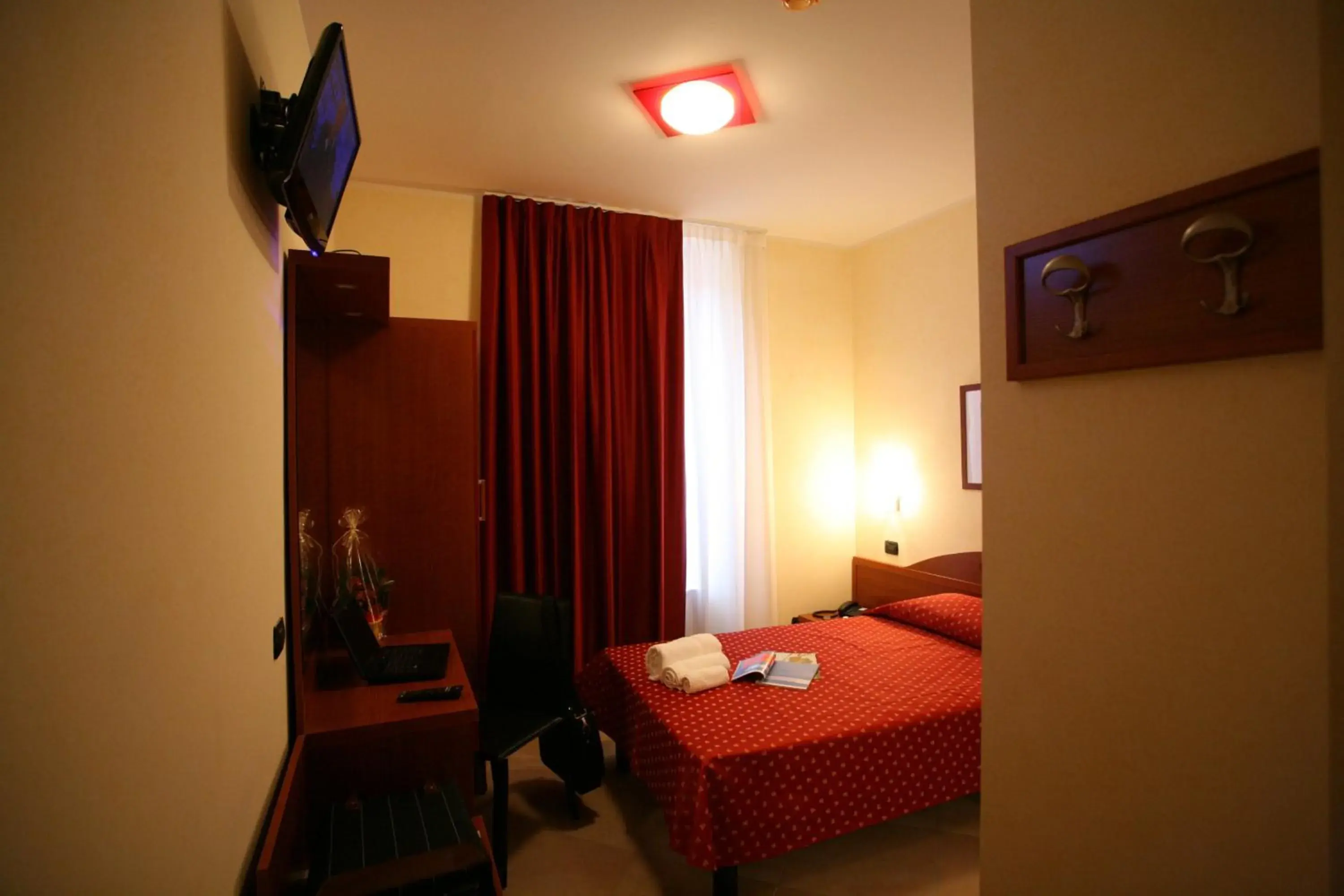 Photo of the whole room, Bed in Hotel Della Volta