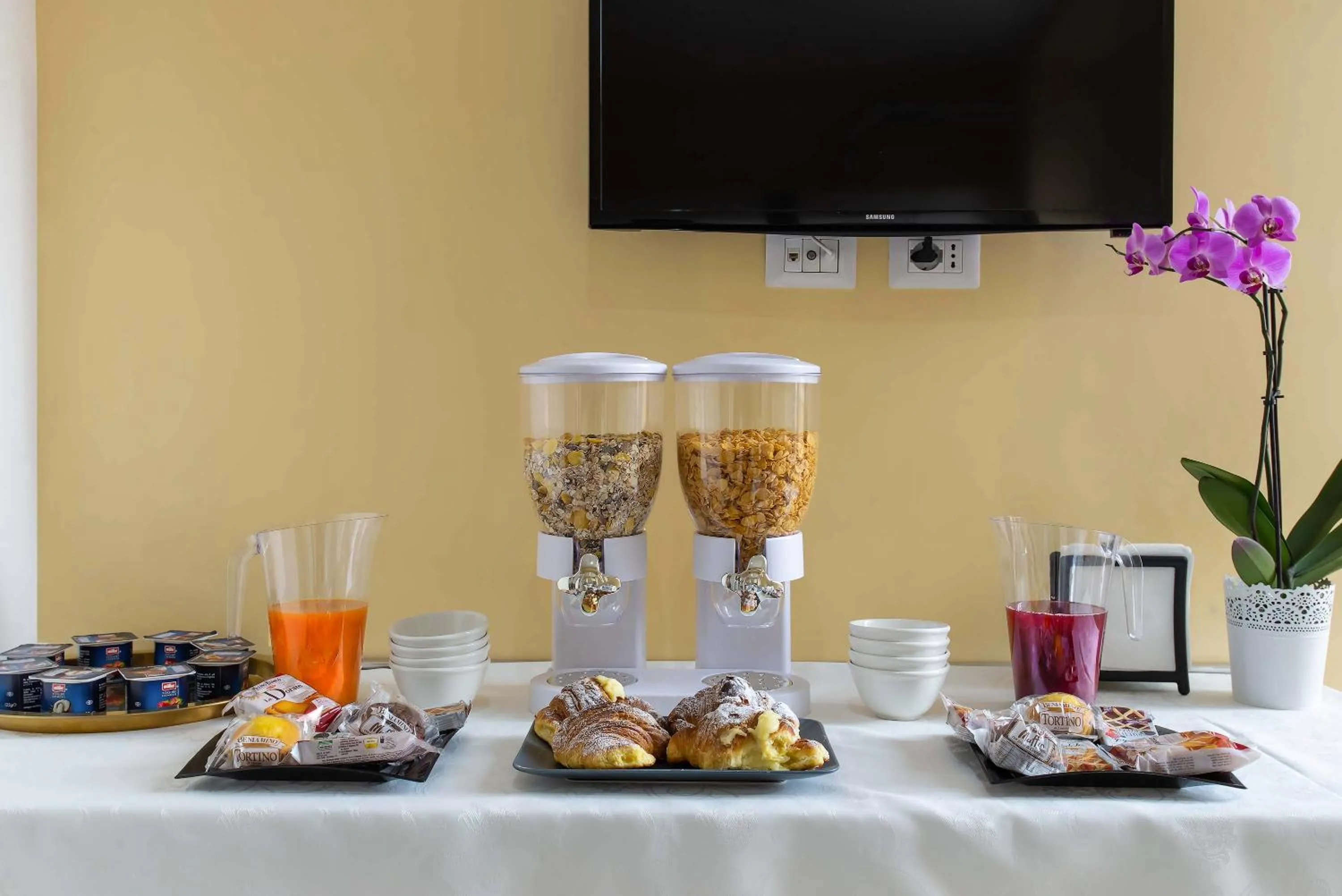 Restaurant/places to eat in Rome Central Rooms