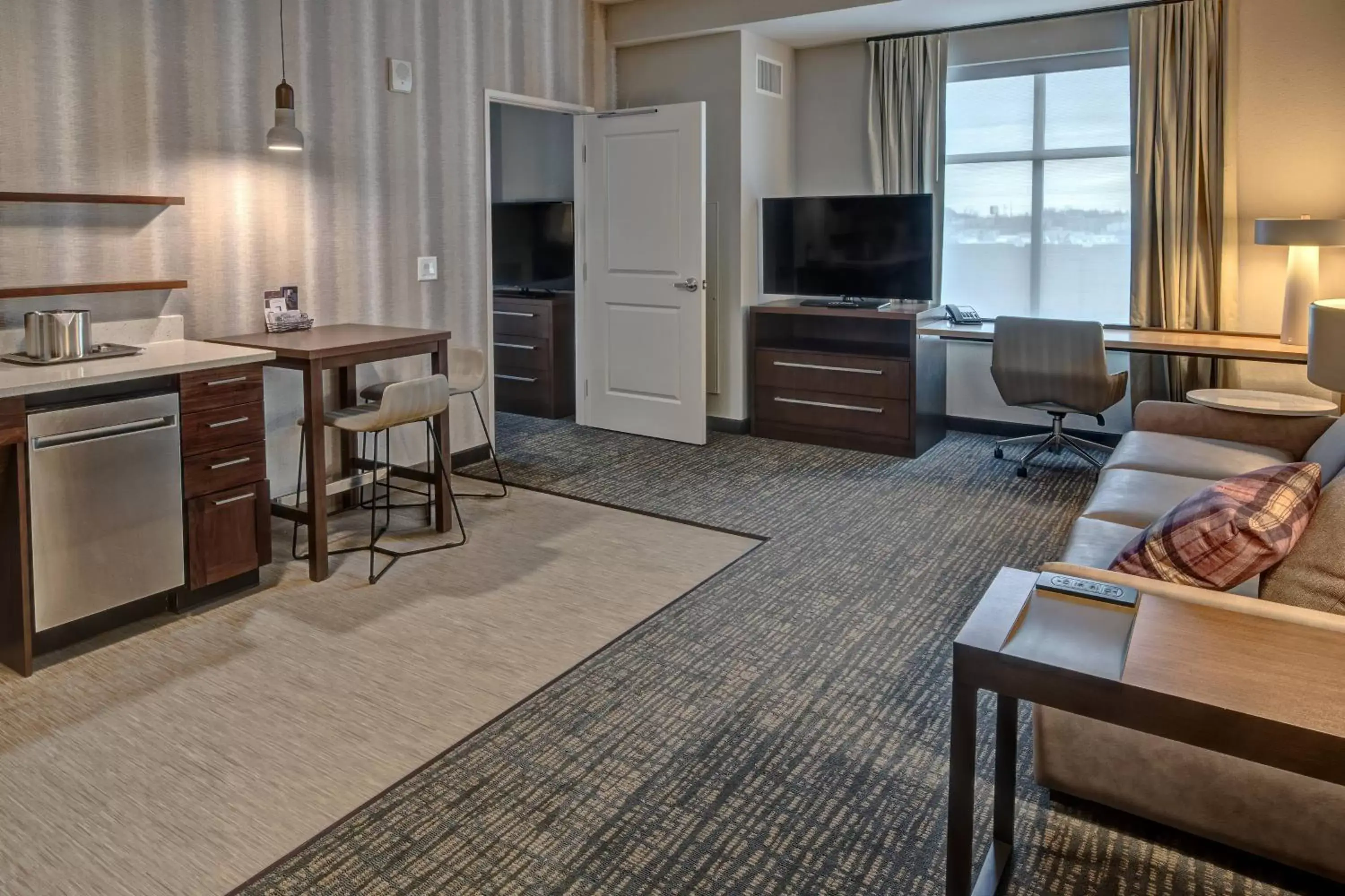 Bedroom, Seating Area in Residence Inn by Marriott Nashville Green Hills