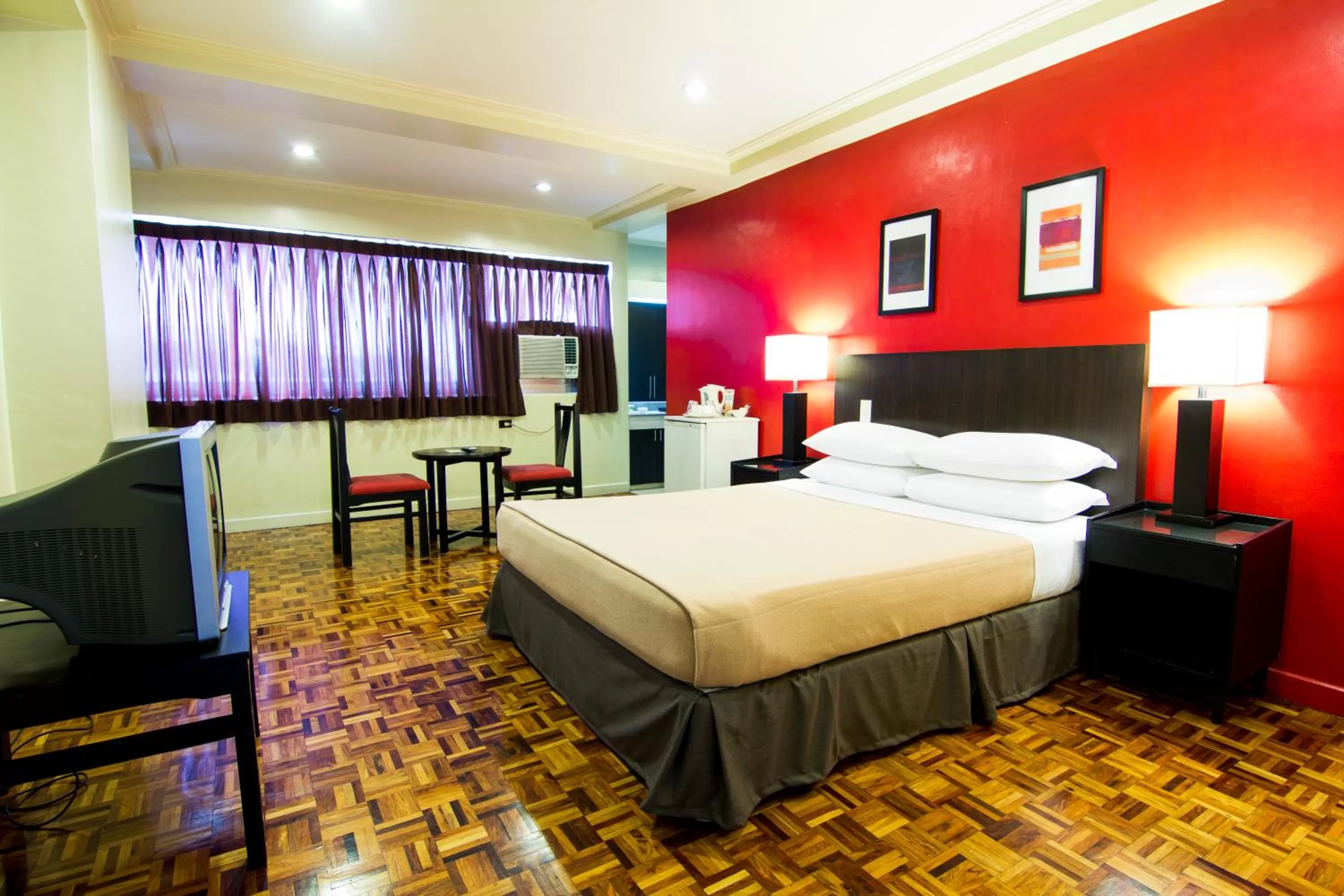 Bedroom, Bed in Copacabana Apartment Hotel