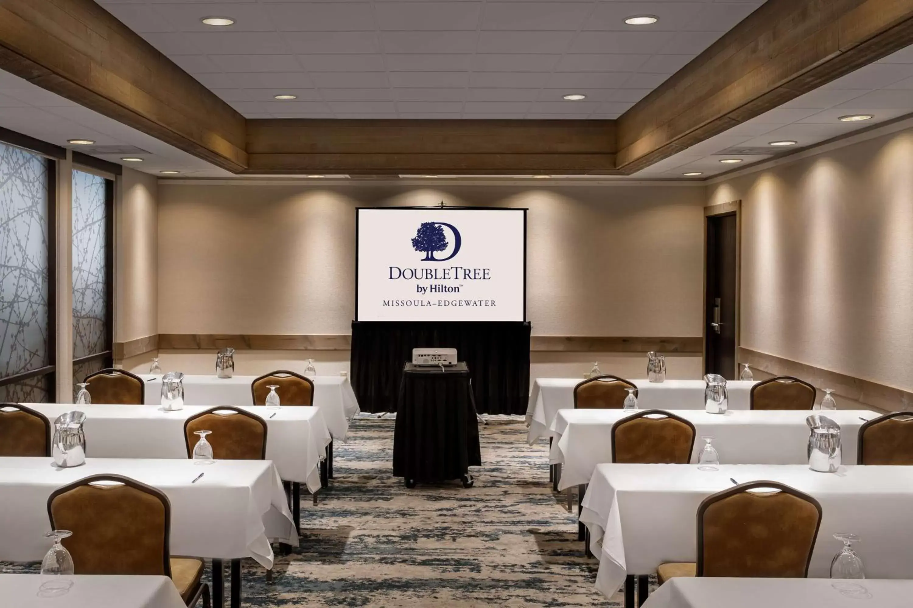 Meeting/conference room in DoubleTree by Hilton Missoula Edgewater