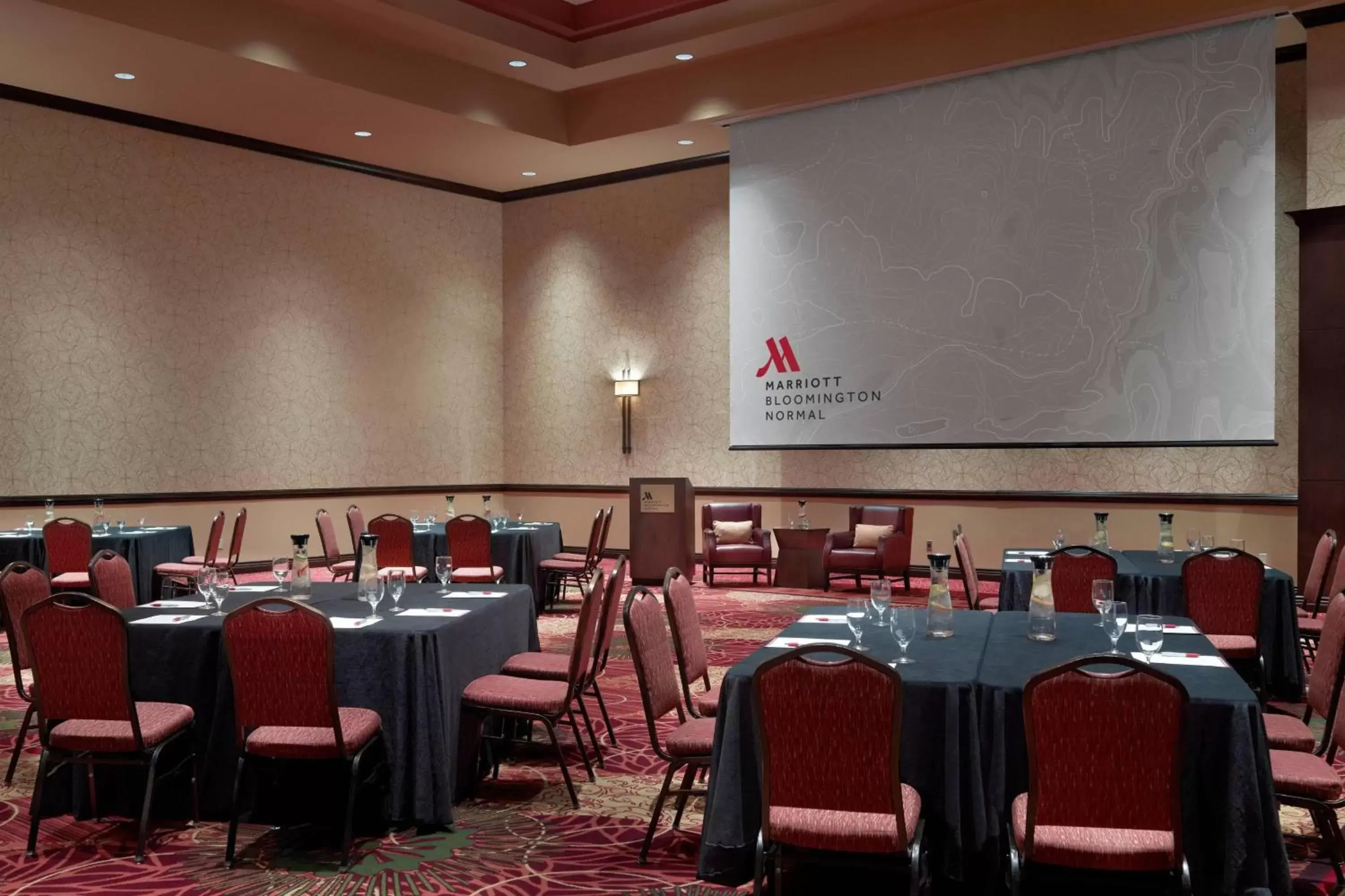 Meeting/conference room, Restaurant/Places to Eat in Marriott Bloomington Normal Hotel and Conference Center