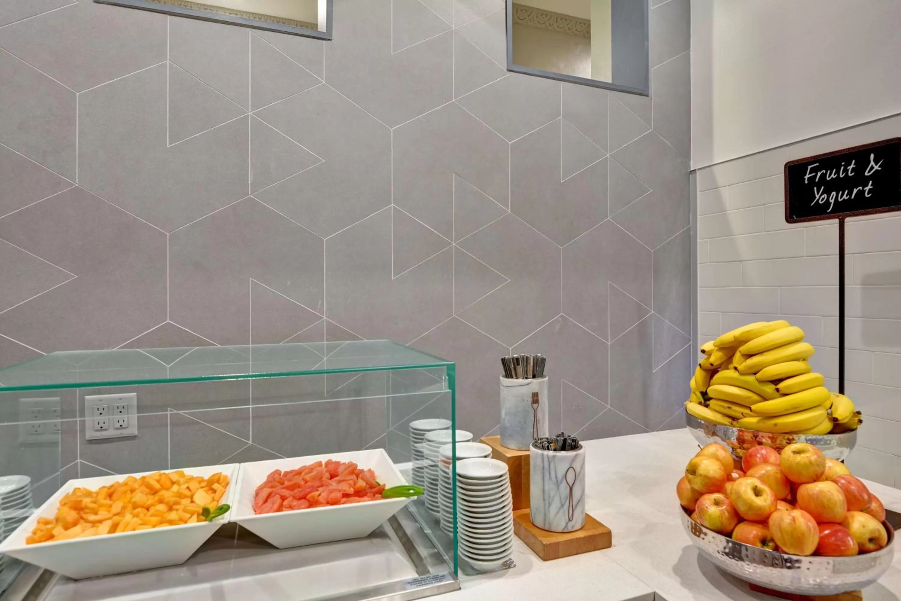 Breakfast in Embassy Suites by Hilton Miami International Airport