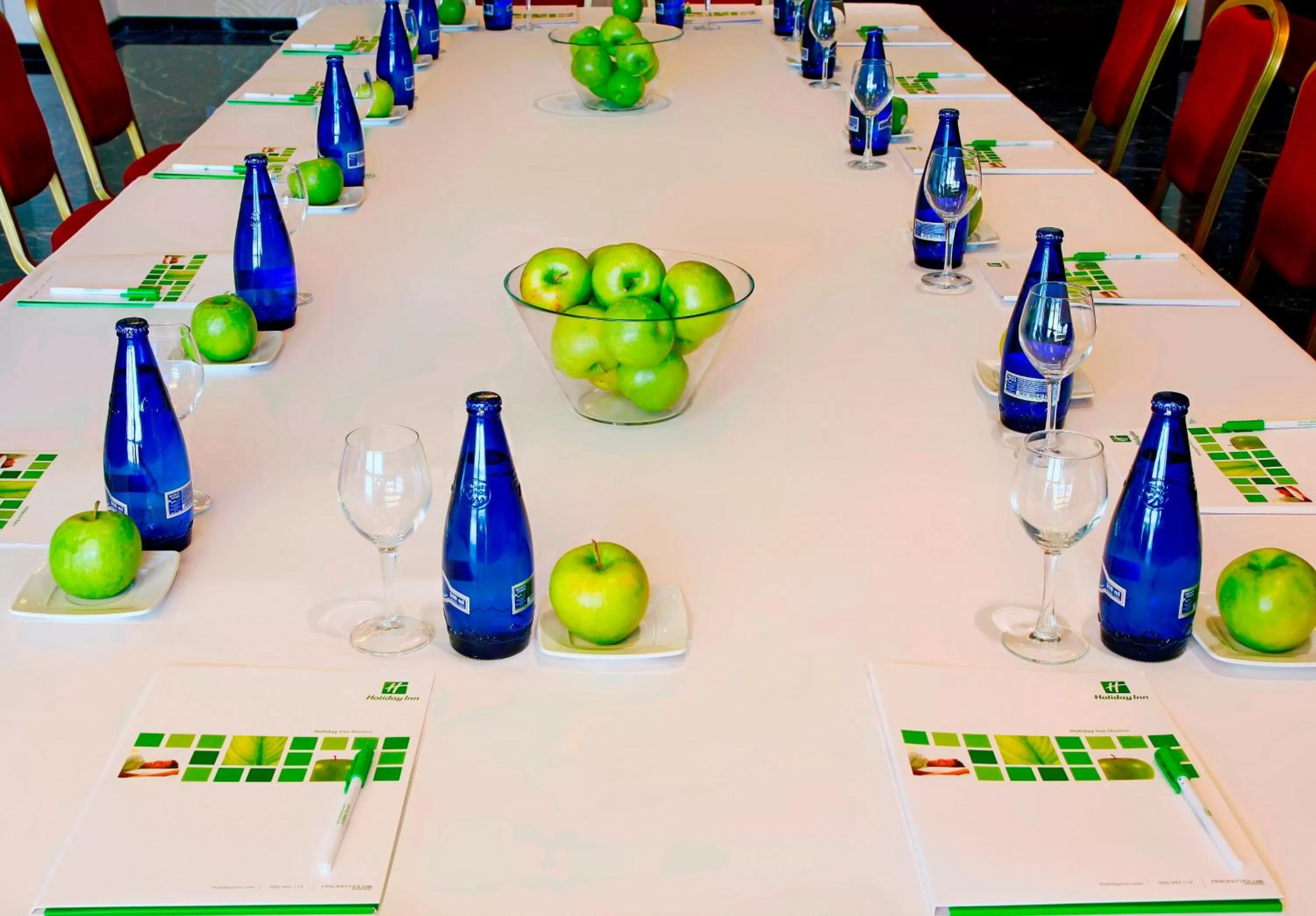 Meeting/conference room in Holiday Inn Madrid - Las Tablas by IHG
