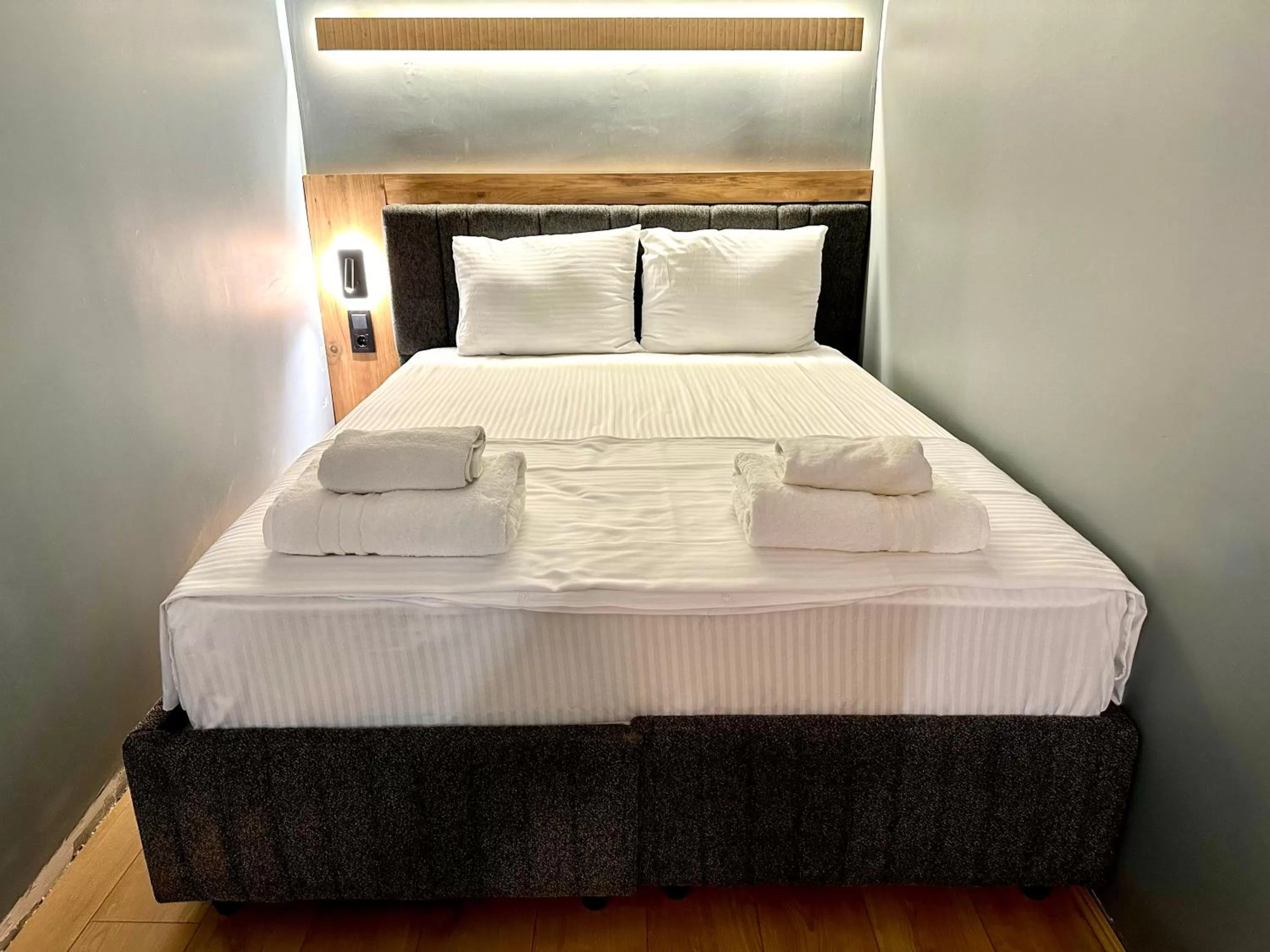 Bed in Newalla Hotel Old City