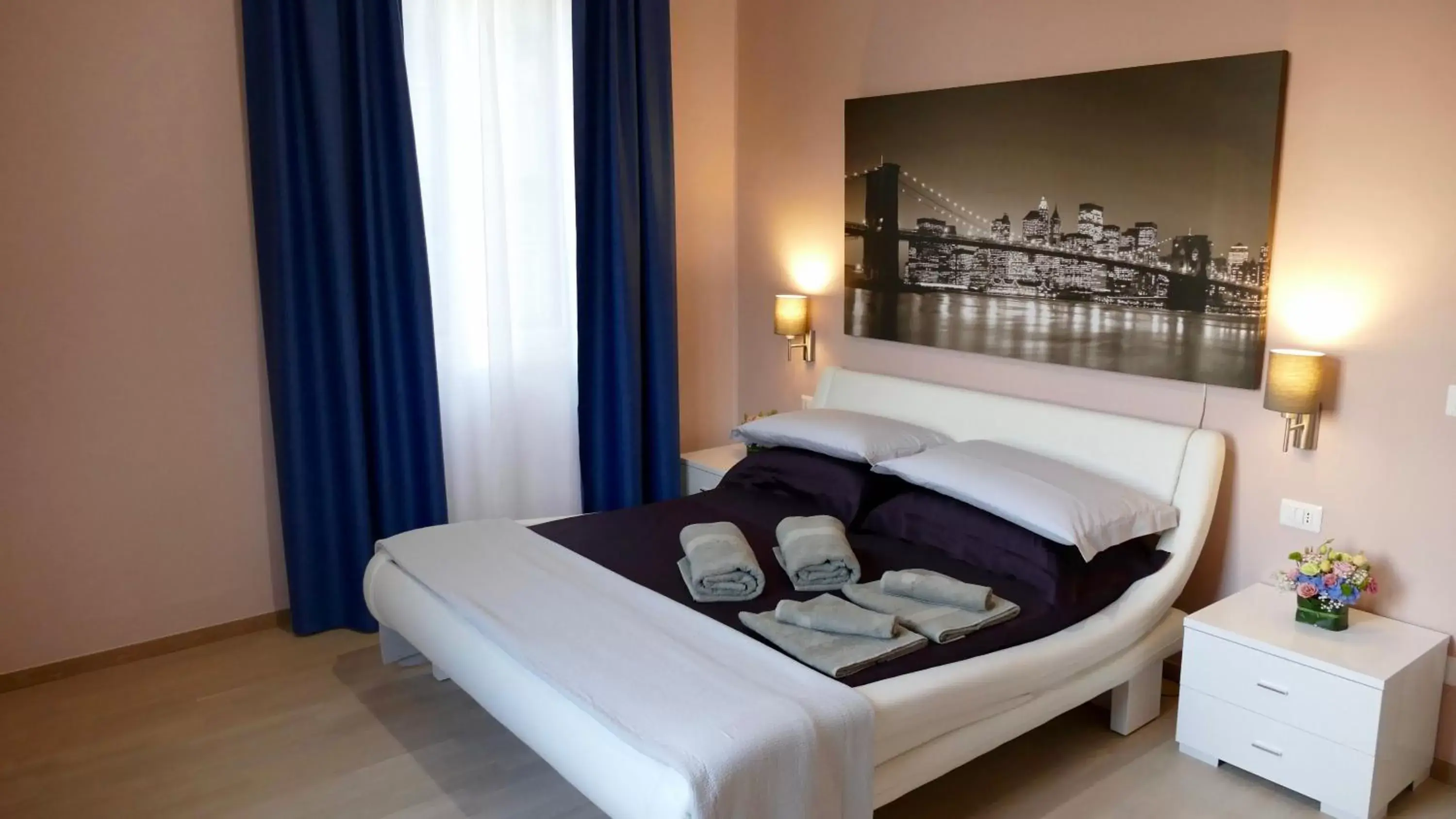 Bedroom, Bed in Cairoli Exclusive Rooms & Suite Bedroom, Bed in Cairoli Exclusive Rooms & Suite