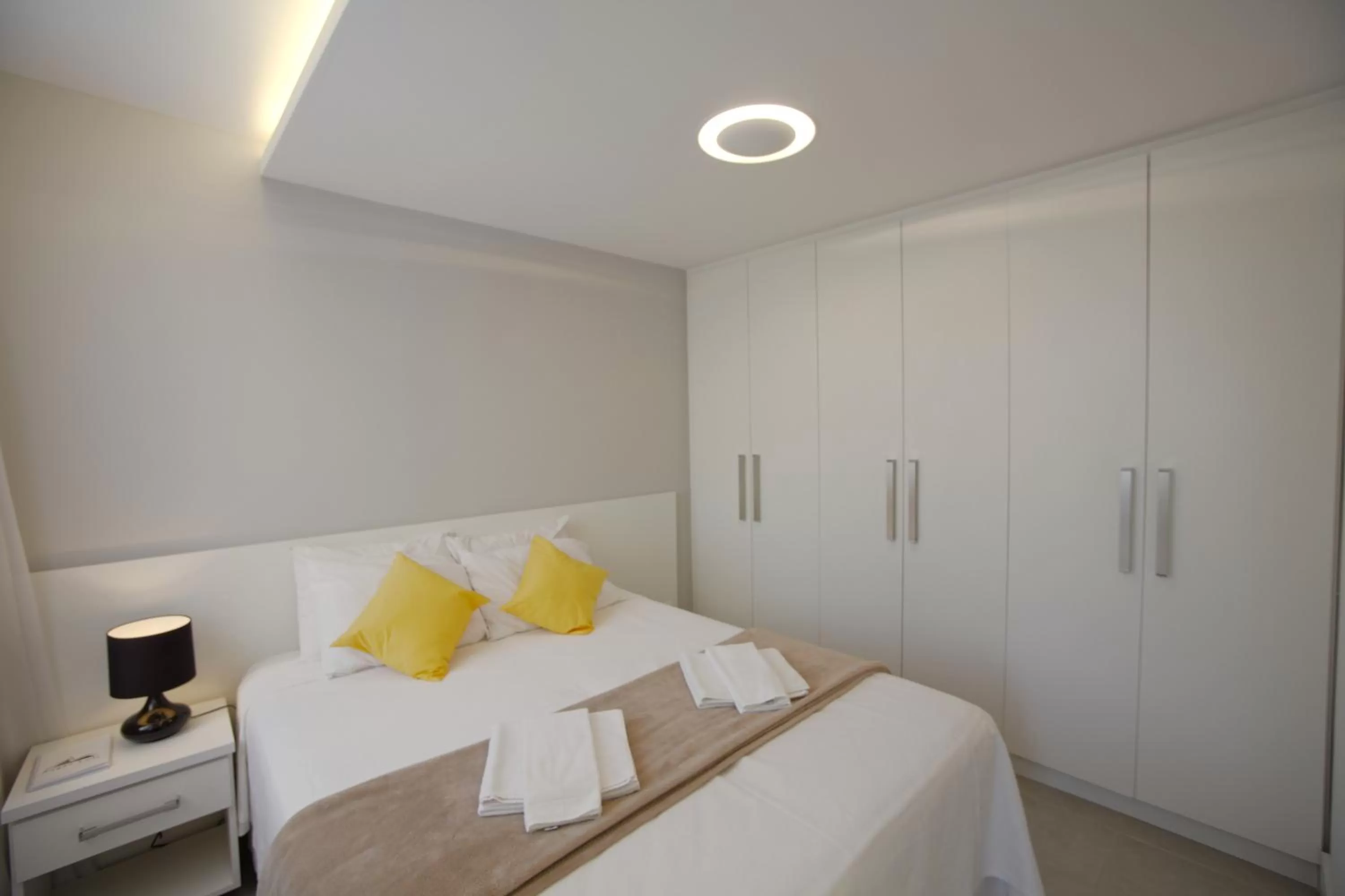 Bed in Sugar Loft Apartments