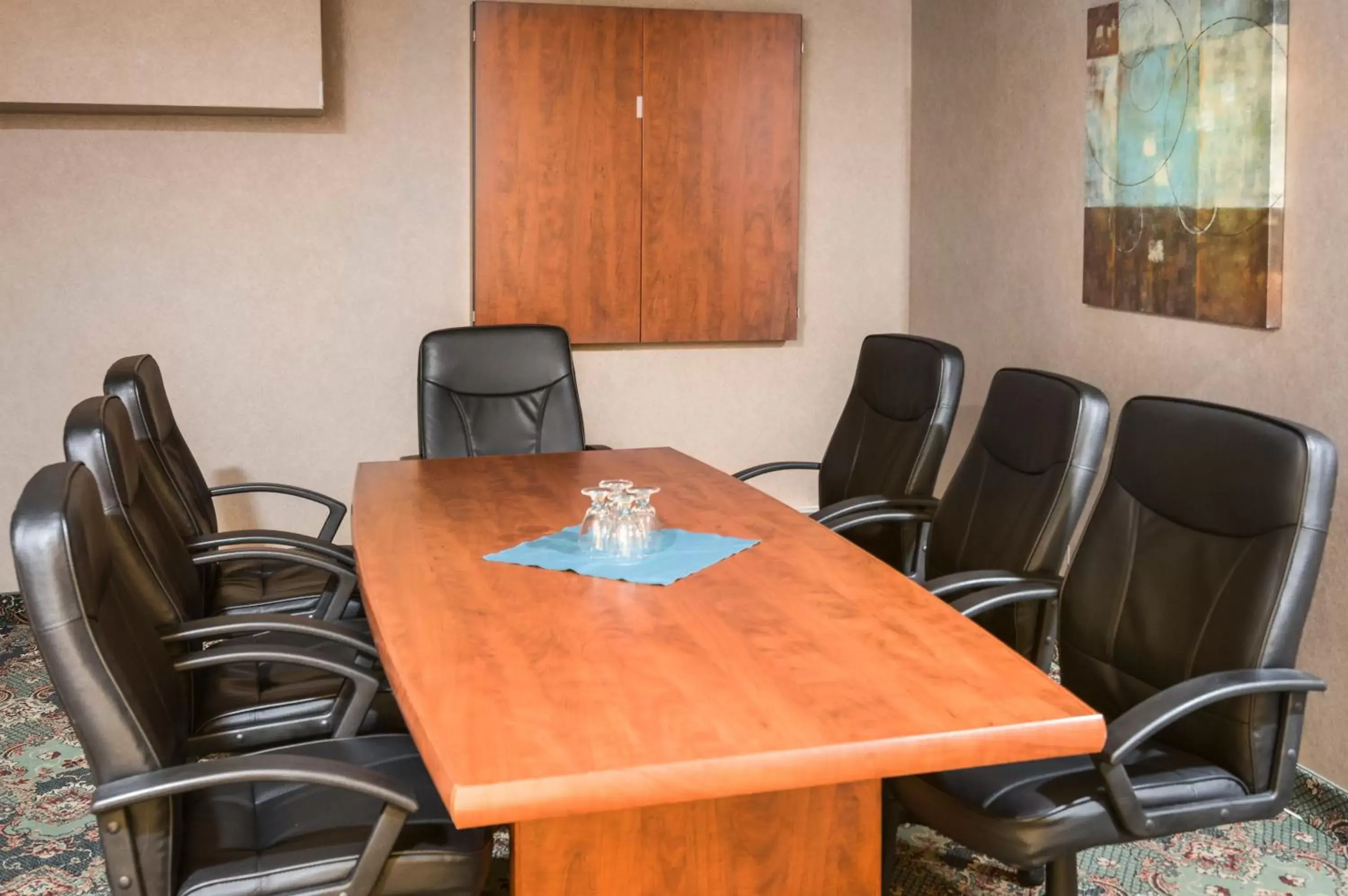 Business facilities, Business Area/Conference Room in Mount Peyton Resort & Conference Centre