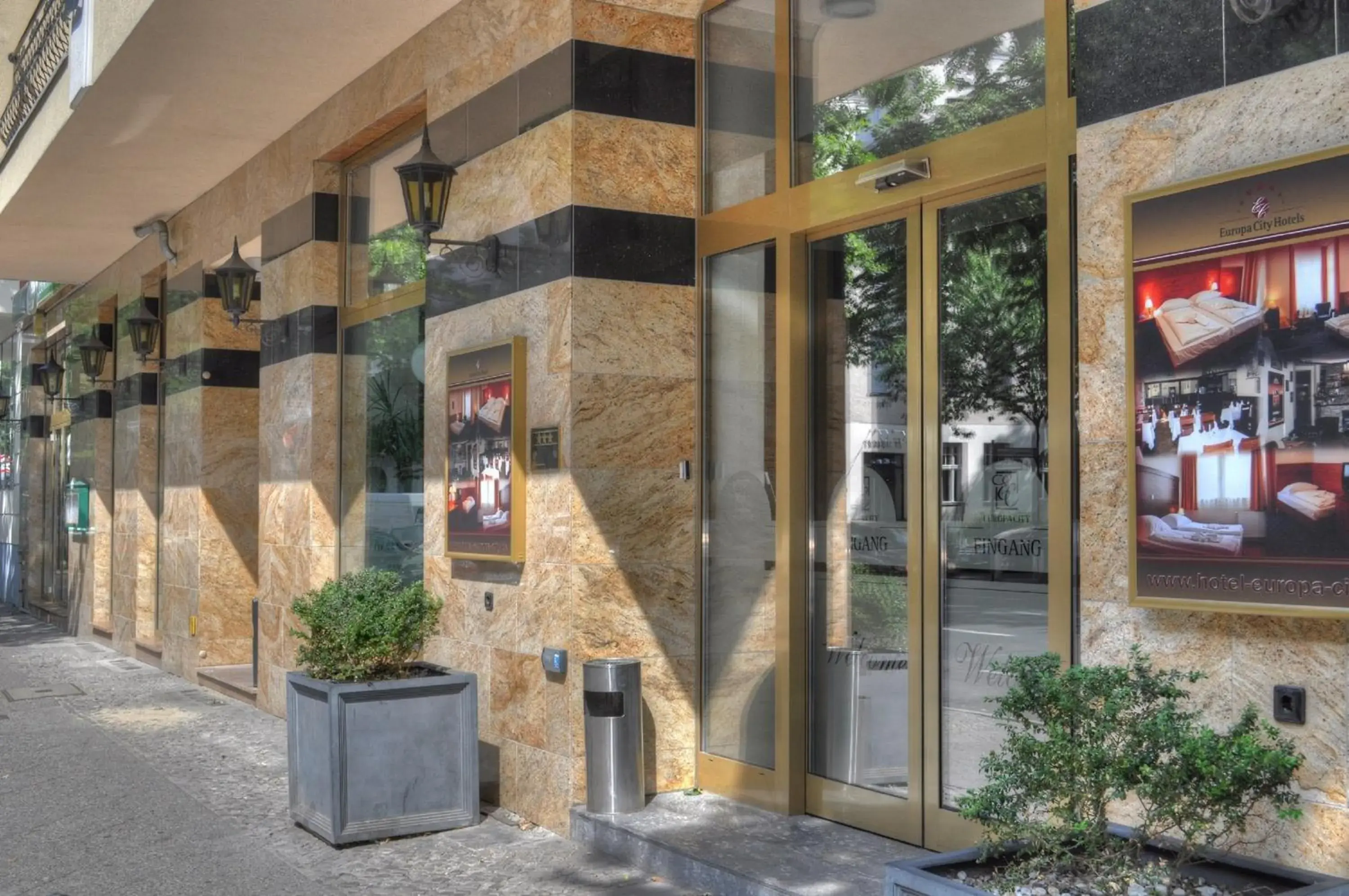 Facade/entrance in Hotel Europa City