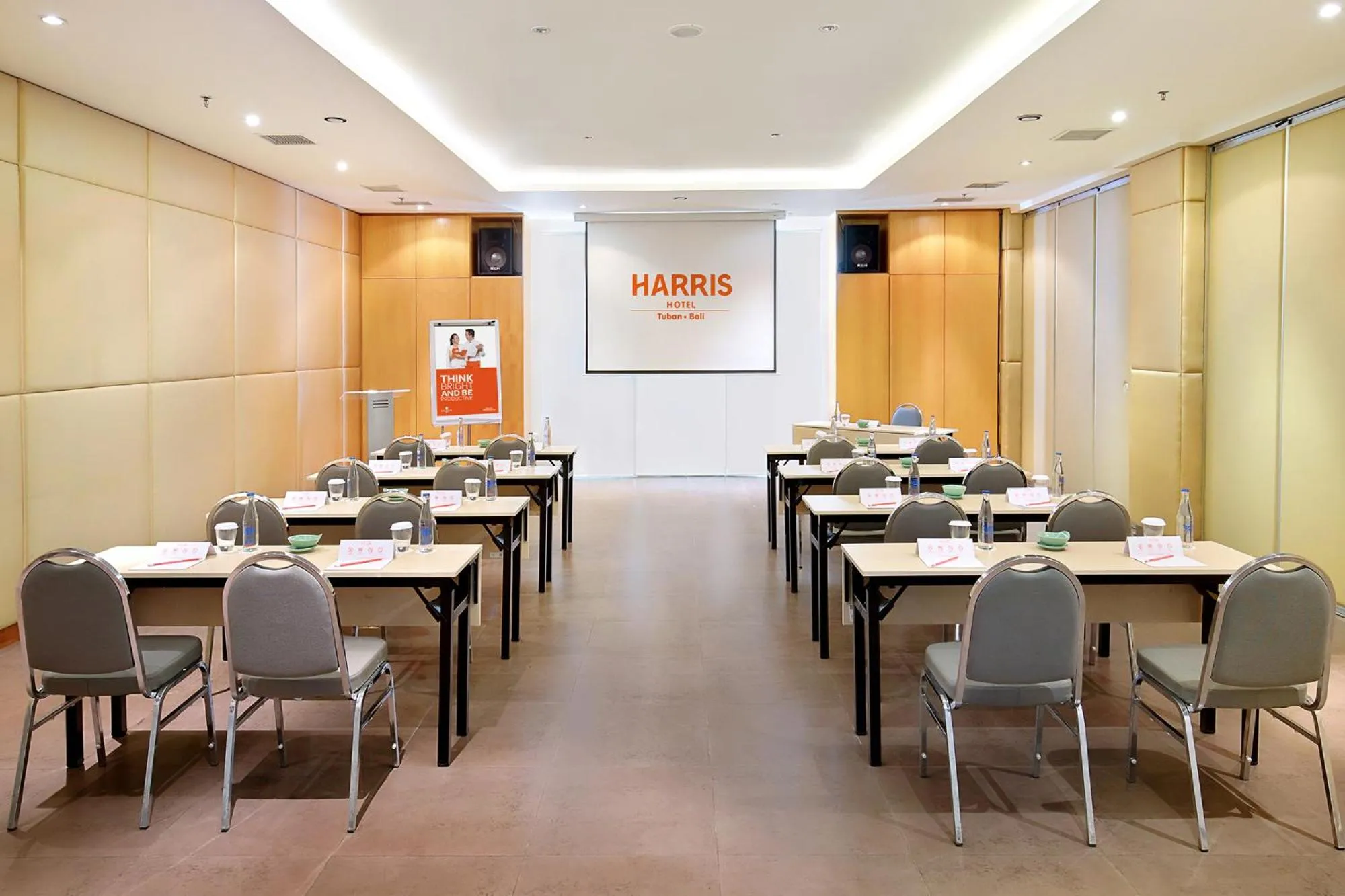 Meeting/conference room in HARRIS Hotel Kuta Tuban Bali