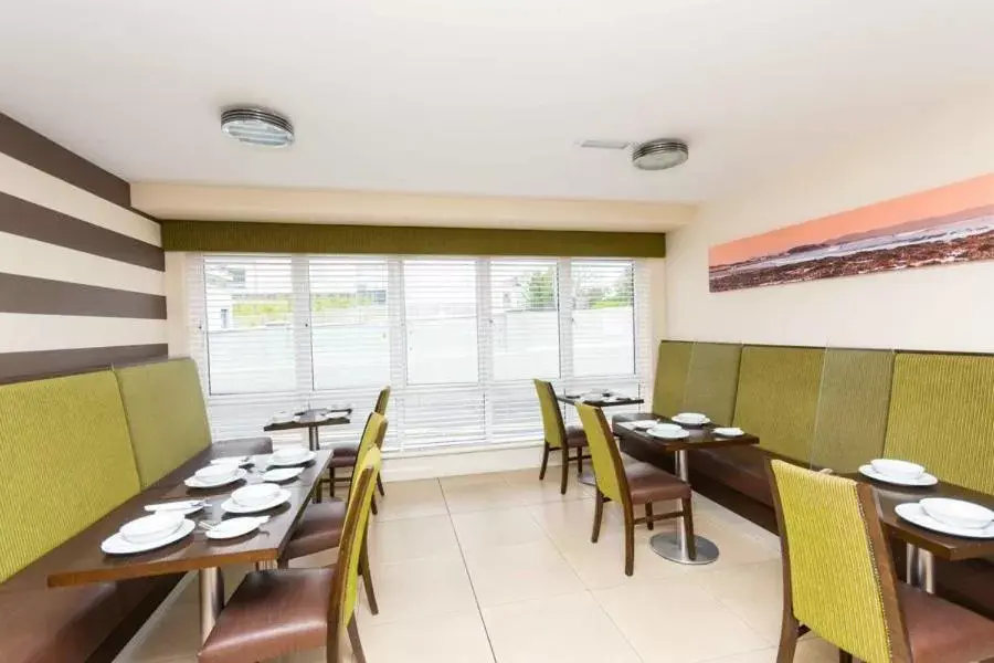 Restaurant/Places to Eat in Strandhill Lodge and Suites