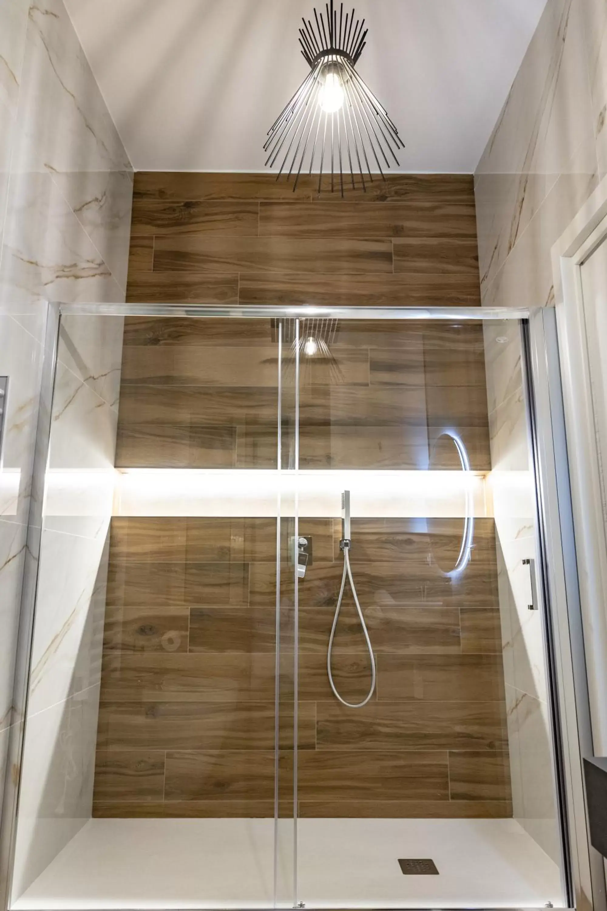 Shower, Bathroom in Cas’ A Mare - Beachfront Luxury Suites