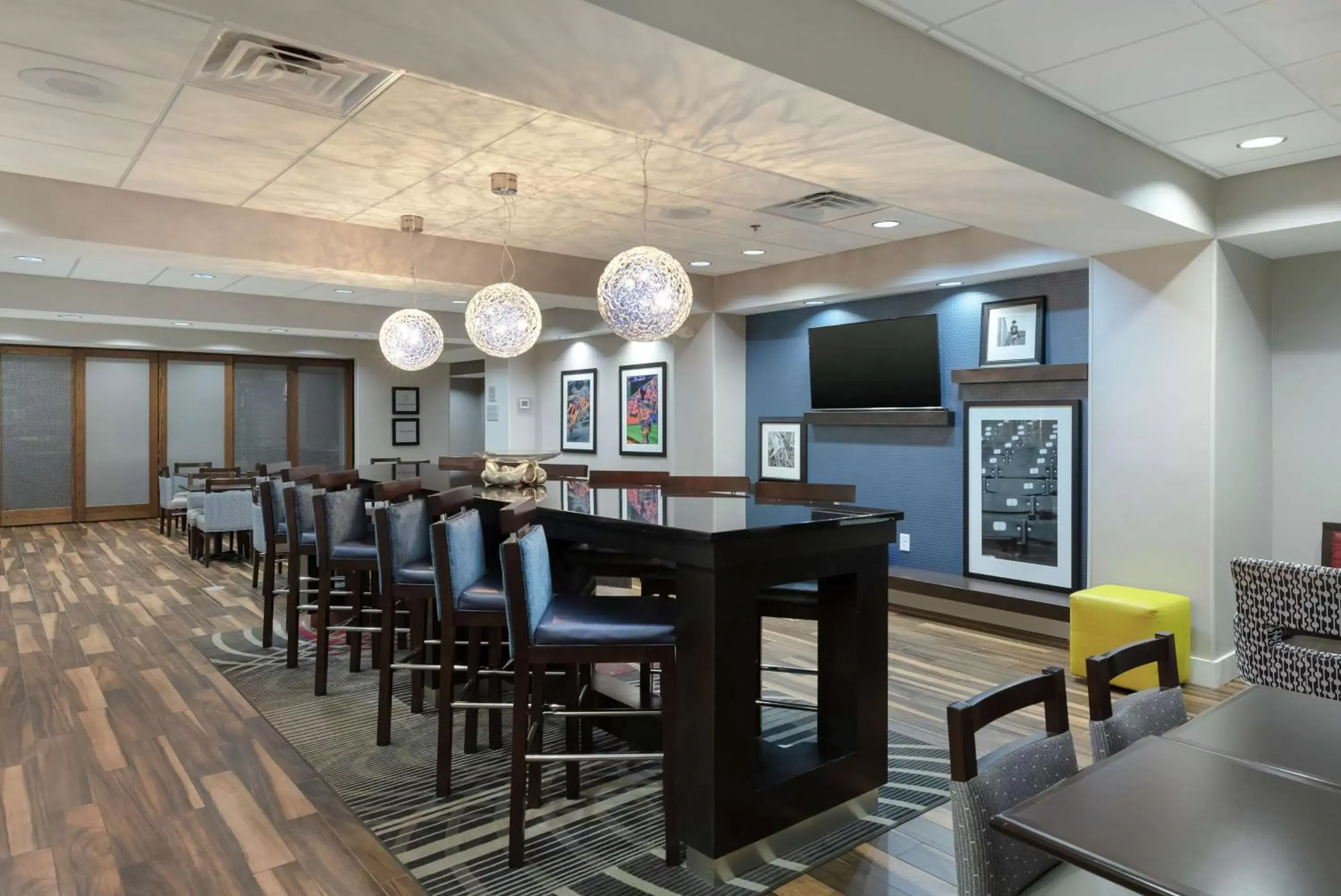 Lobby or reception in Hampton Inn Emerson - Lakepoint, Ga Lobby or reception in Hampton Inn Emerson - Lakepoint, Ga