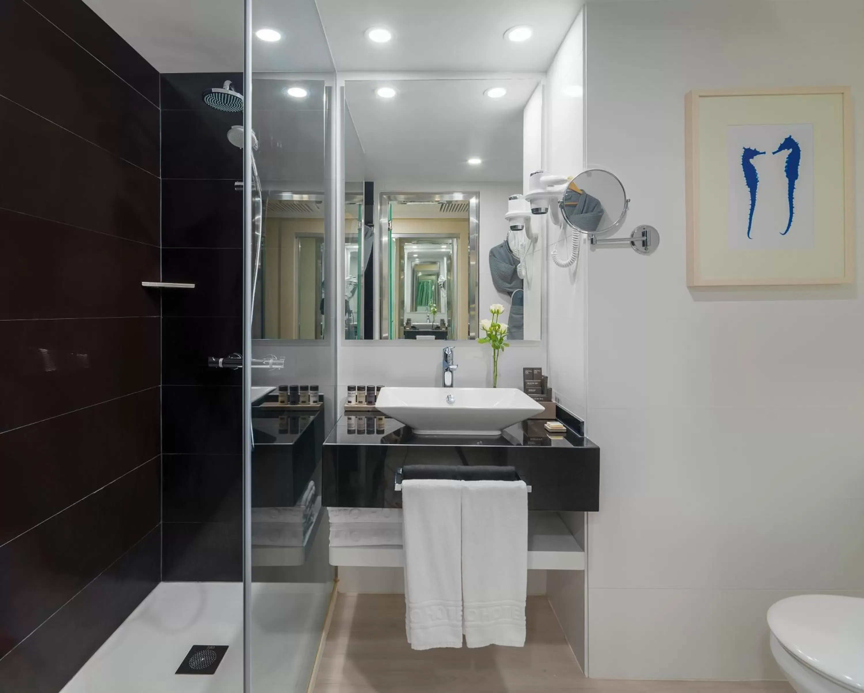 Privilege Double or Twin Room with Sea View in H10 Gran Tinerfe - Adults Only Privilege Double or Twin Room with Sea View in H10 Gran Tinerfe - Adults Only