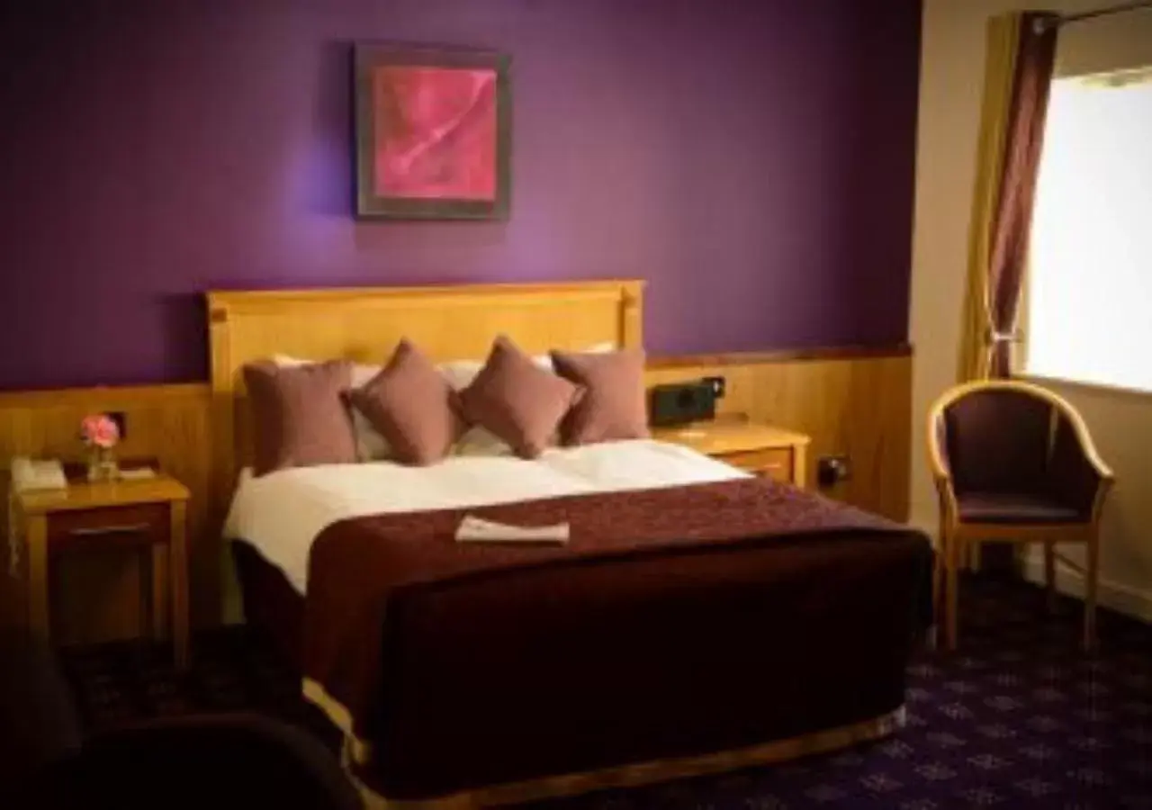 Standard Double Room in Bush Hotel Standard Double Room in Bush Hotel