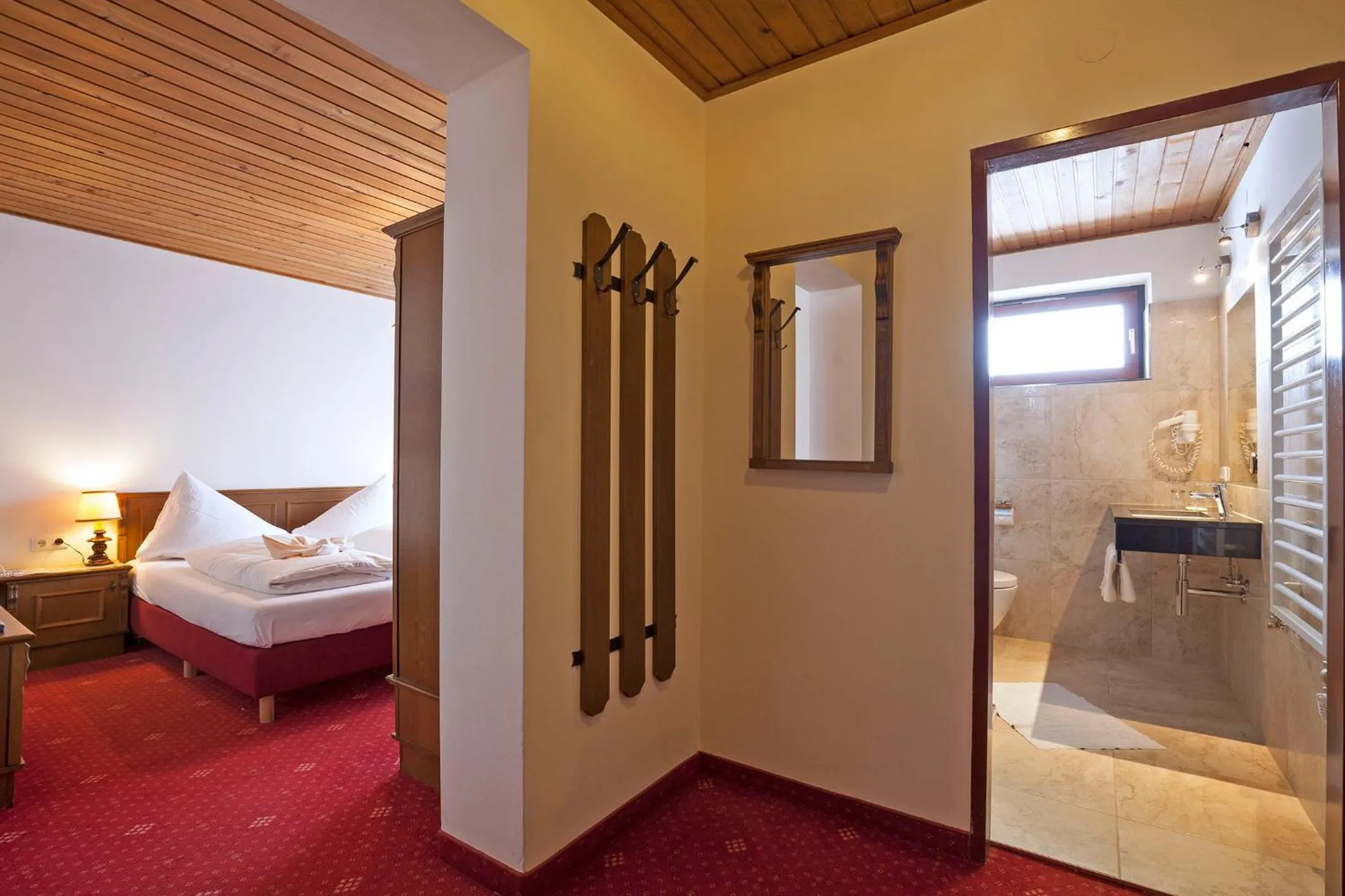 Bed in Landhotel Agathawirt