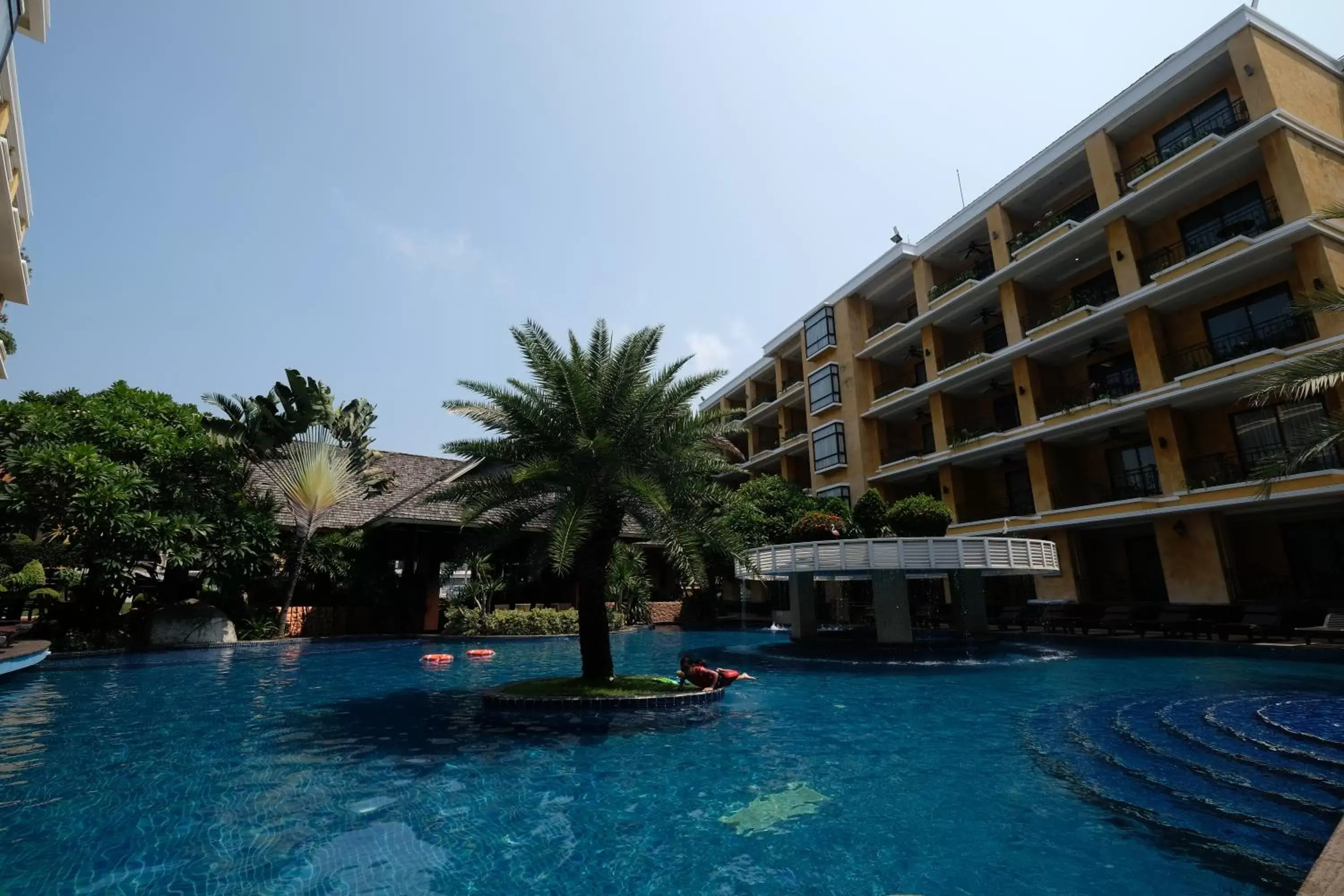 Pool view, Swimming Pool in LK Mantra Pura Resort