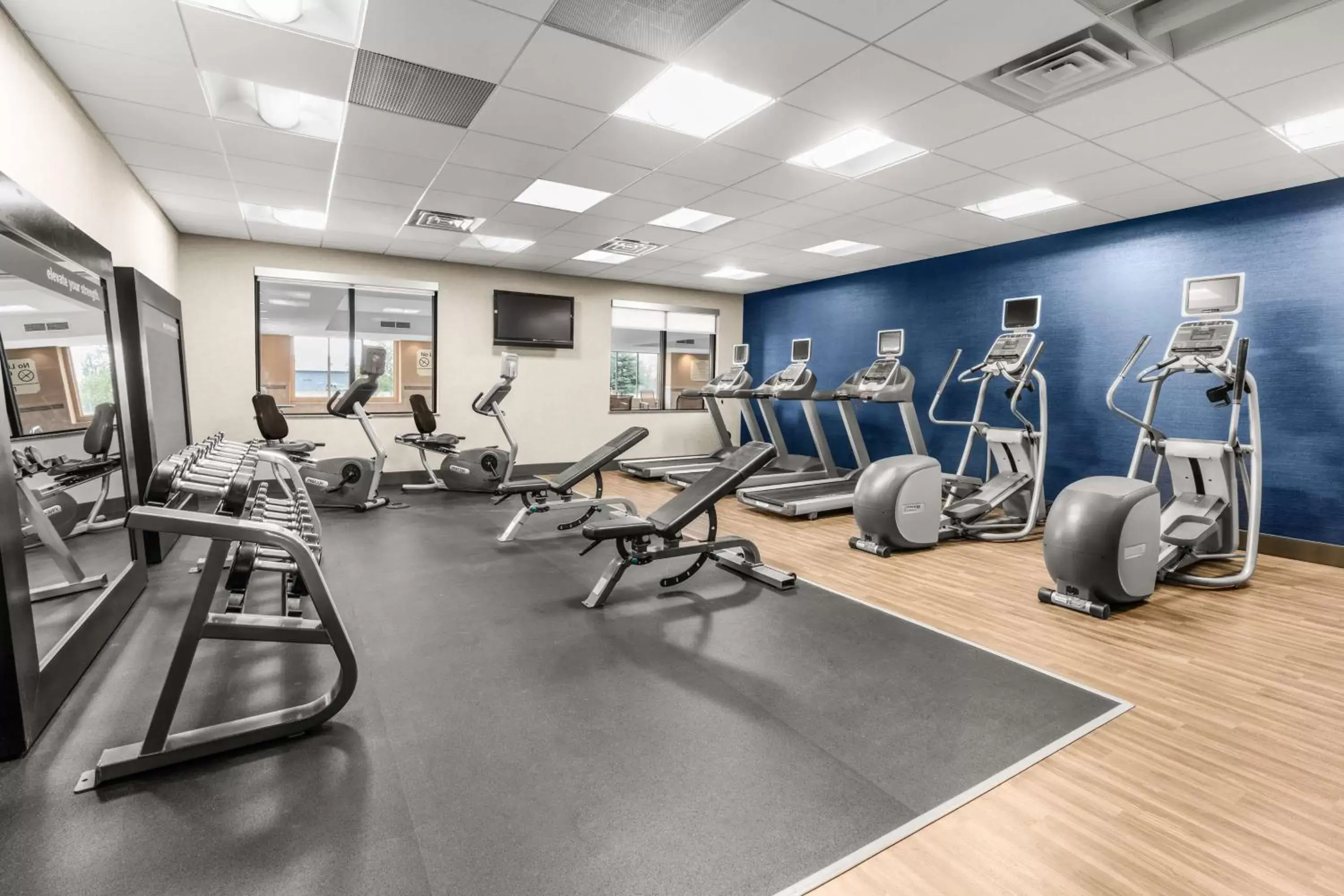 Fitness centre/facilities, Fitness Center/Facilities in Hampton Inn & Suites Fairbanks