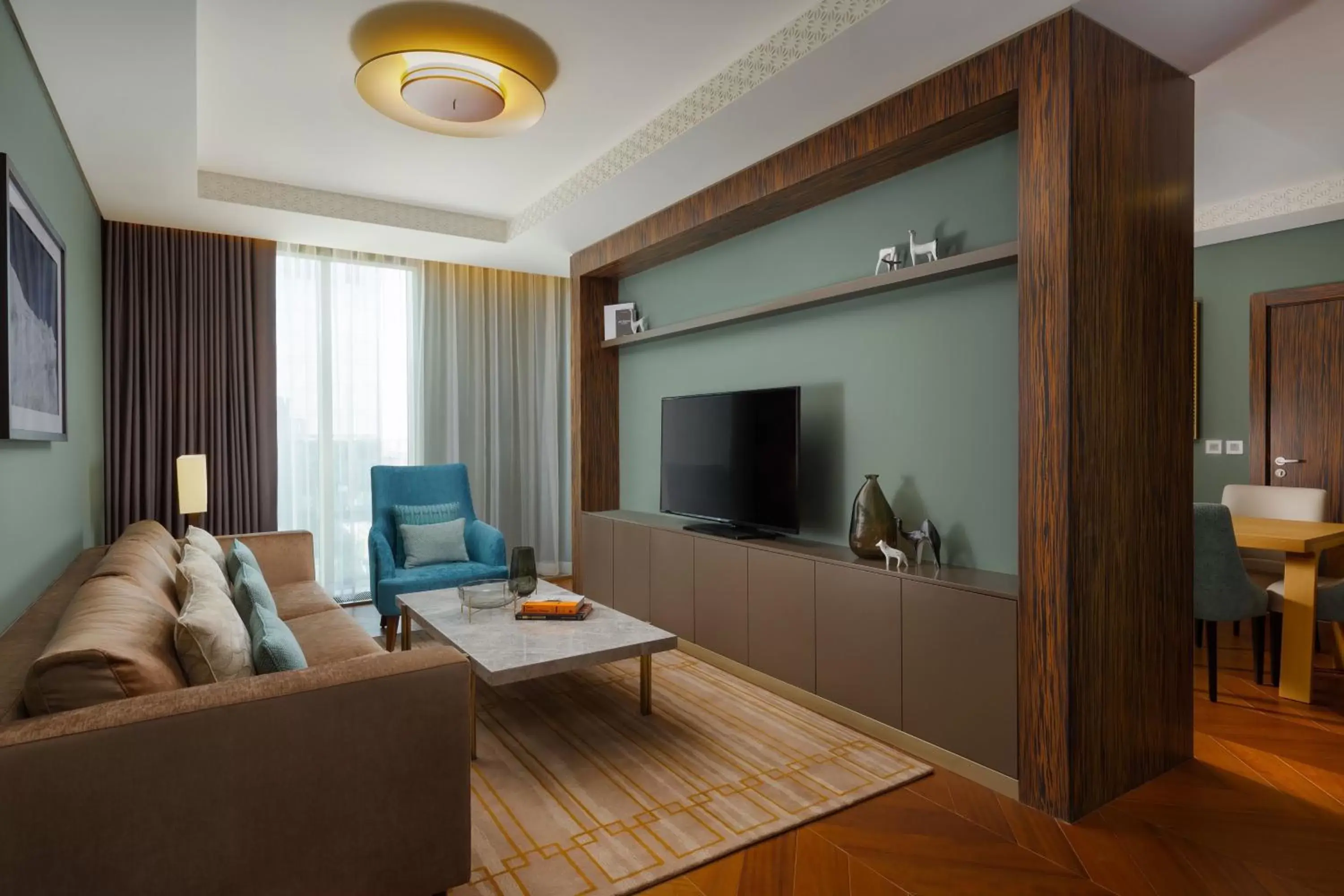 Living room, TV/Entertainment Center in Sheraton Astana Hotel