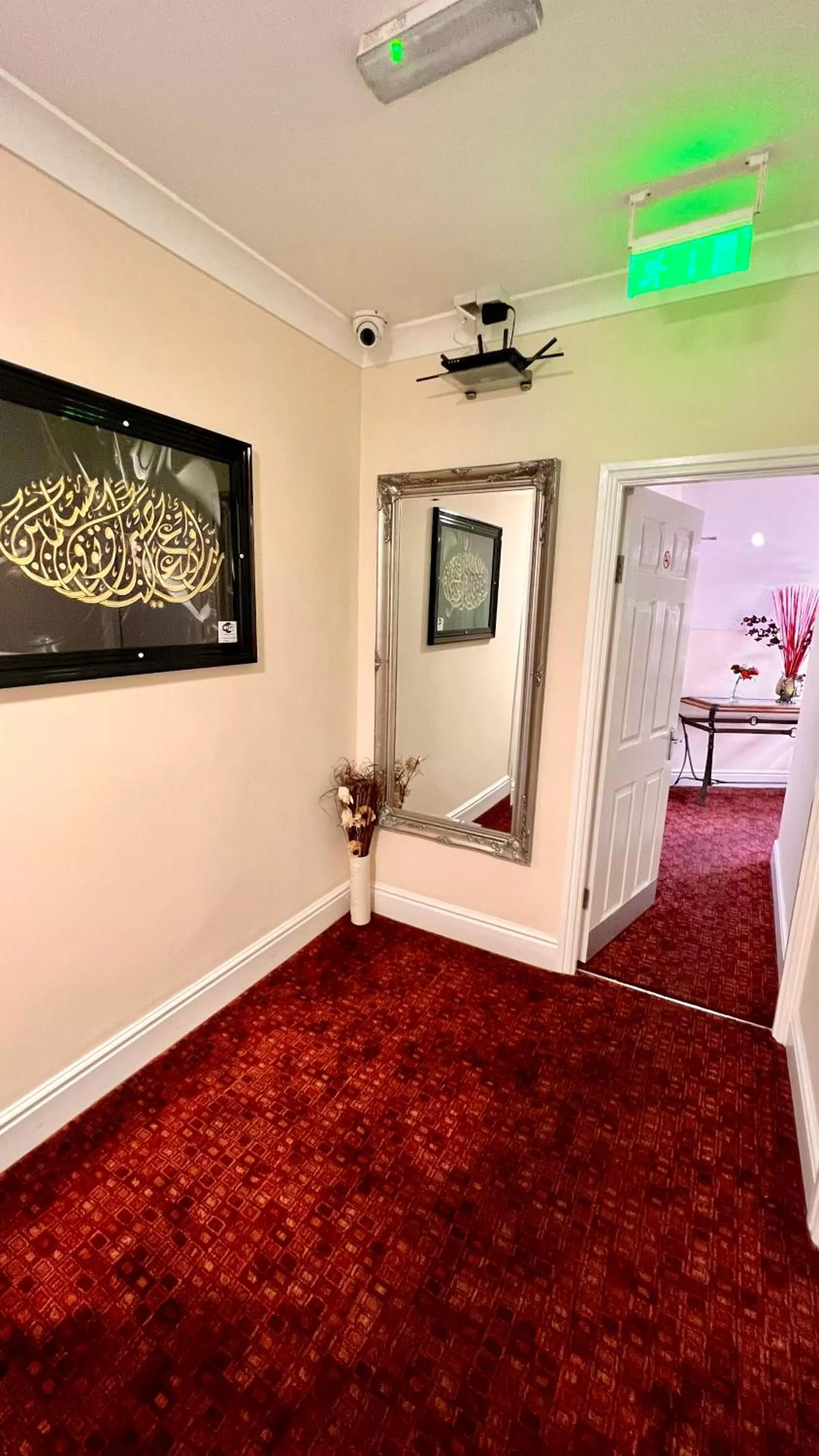 Decorative detail, Bed in The Cabbage Hall Hotel