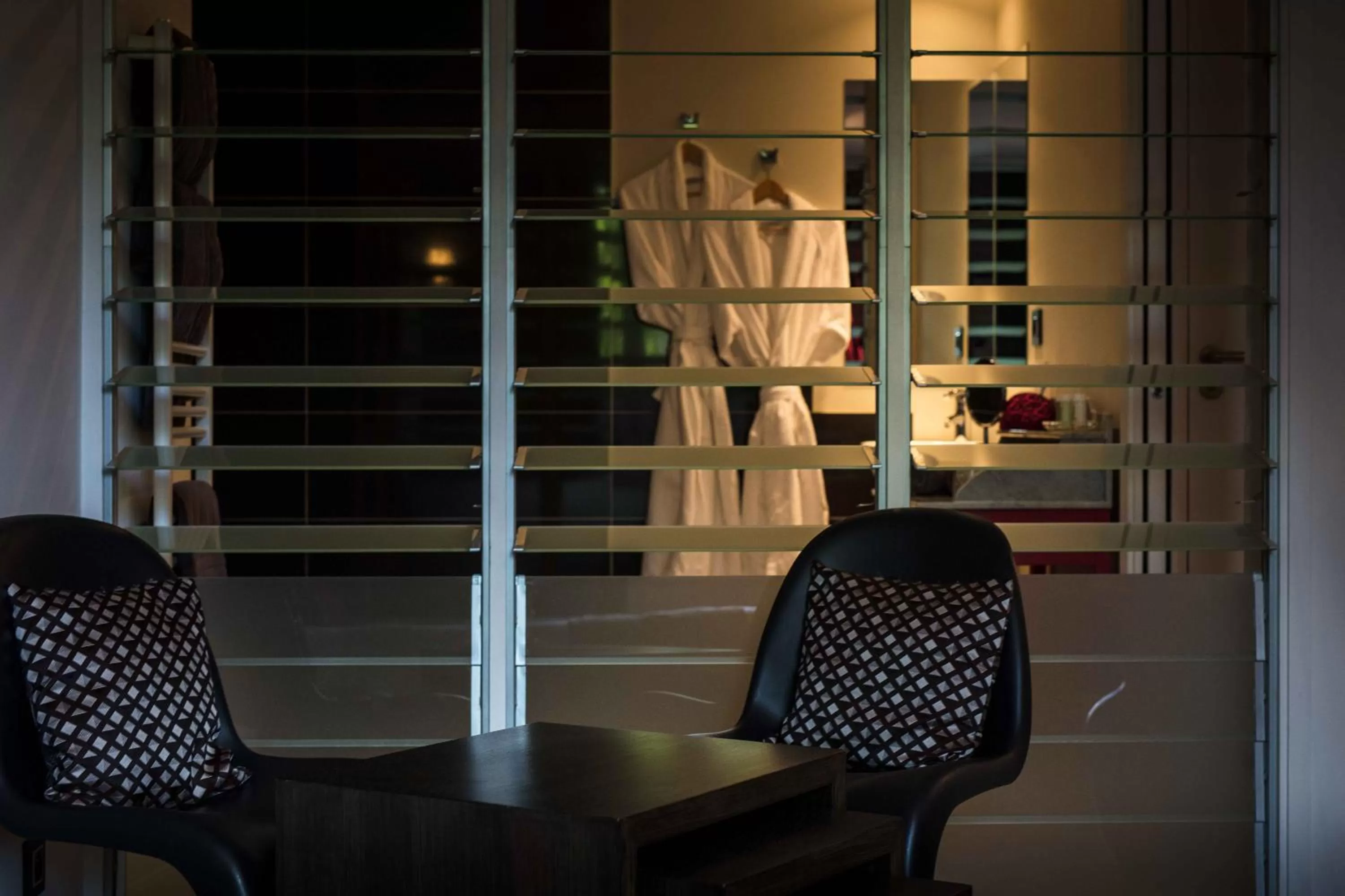 Shower, Seating Area in Maison Decoret