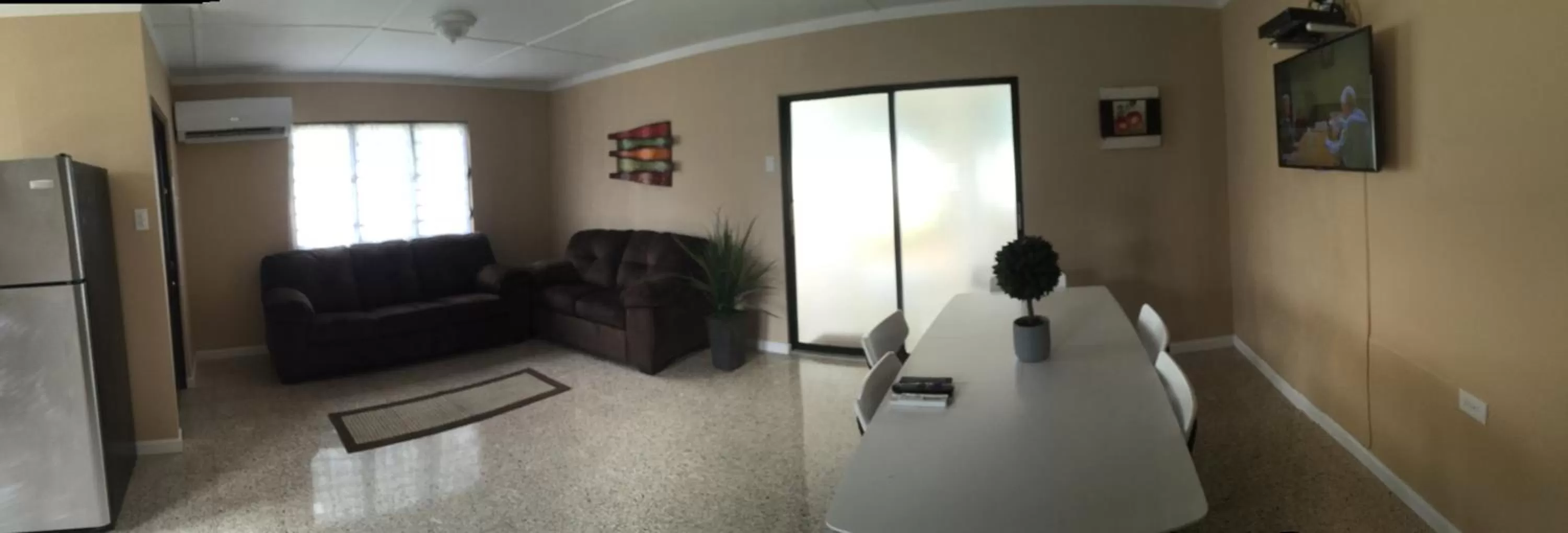 Living room in Arecibo Inn