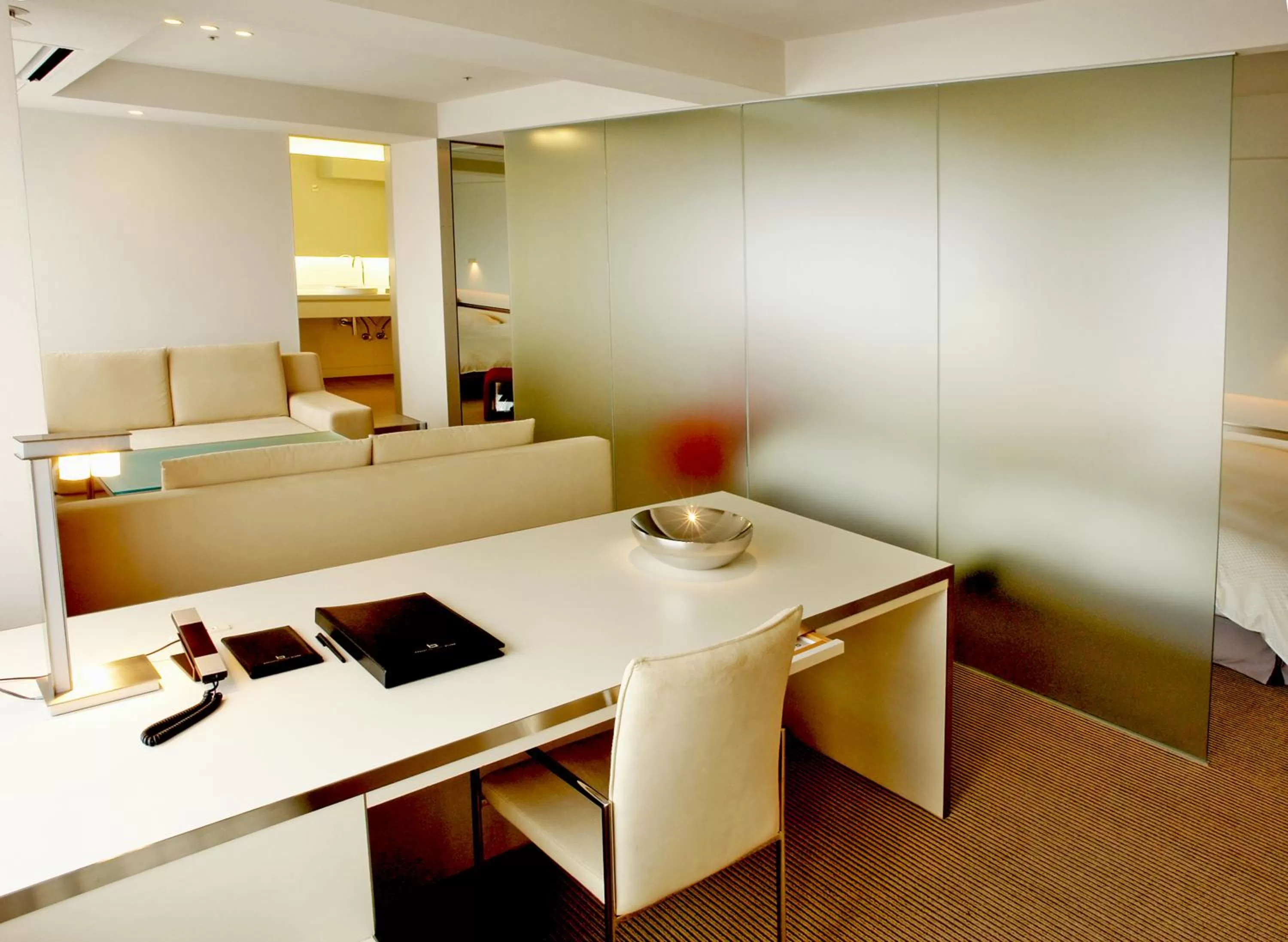 Dining area, Kitchen/Kitchenette in Century Royal Hotel Sapporo