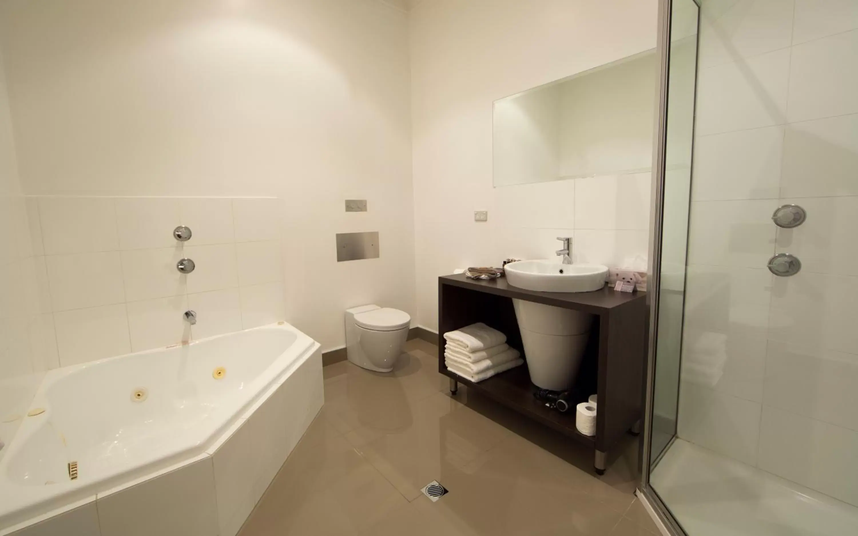 Bathroom in Ikon Hotel